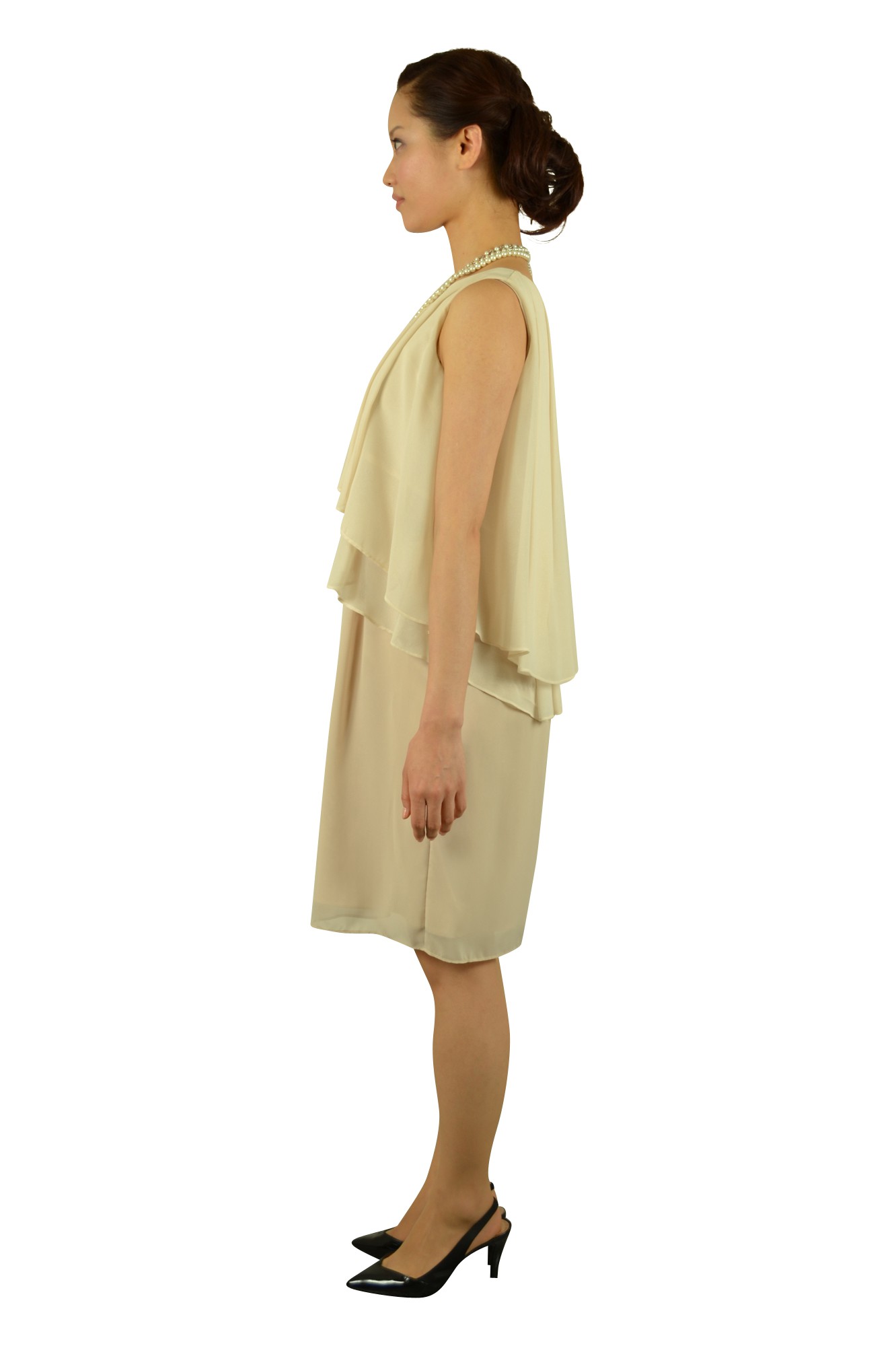 シンプルベージュドレスセット