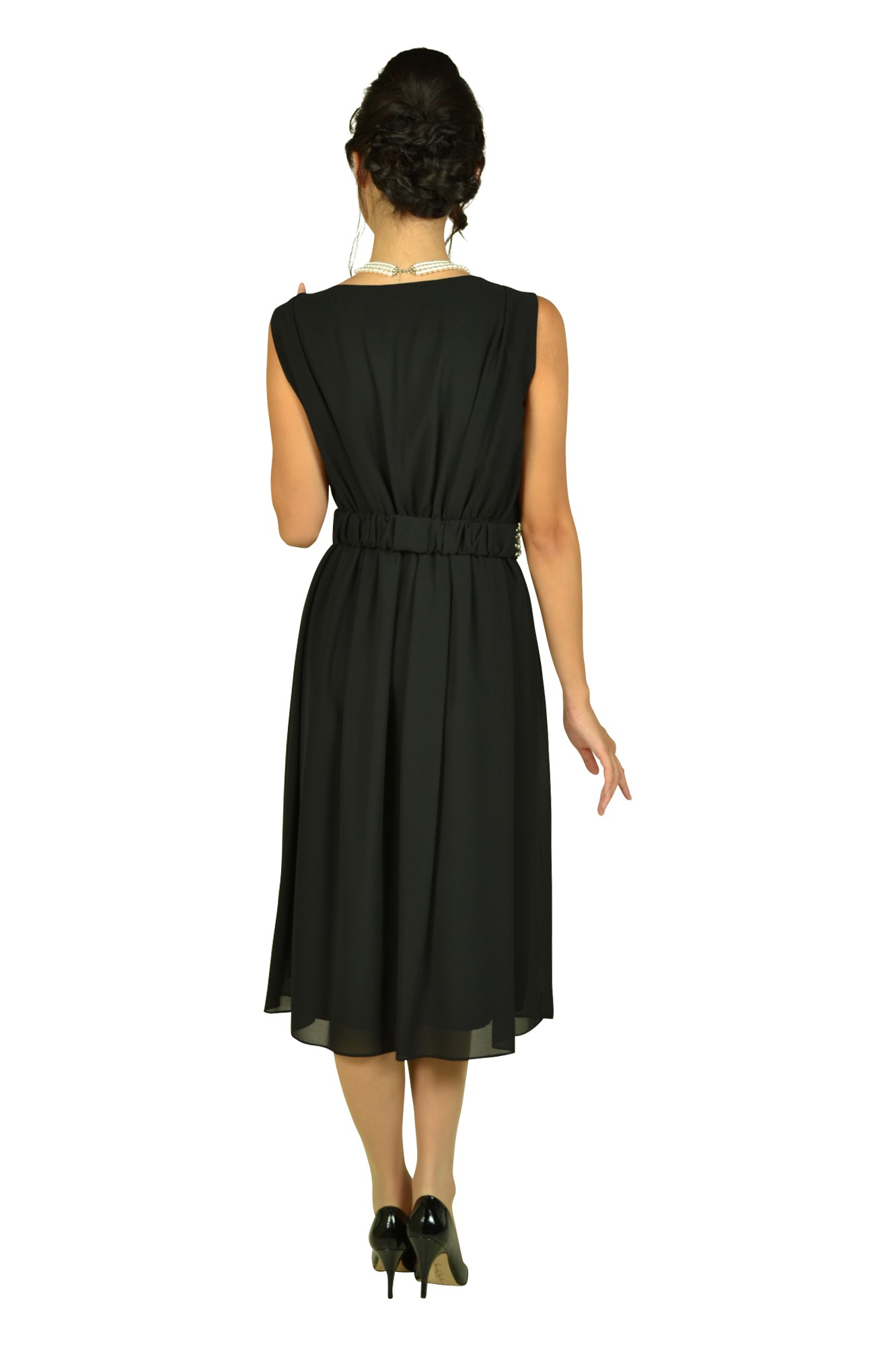 ベルト付ブラックミディドレス