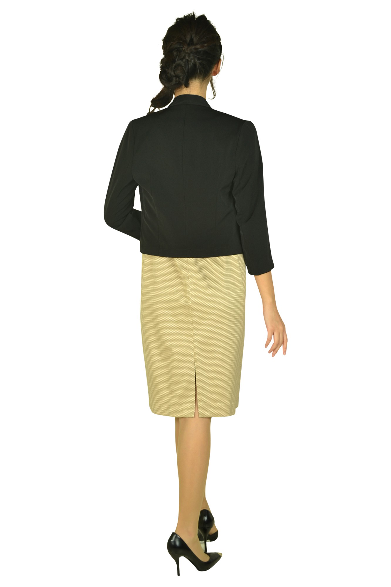 パール飾り付きベージュドレスセット