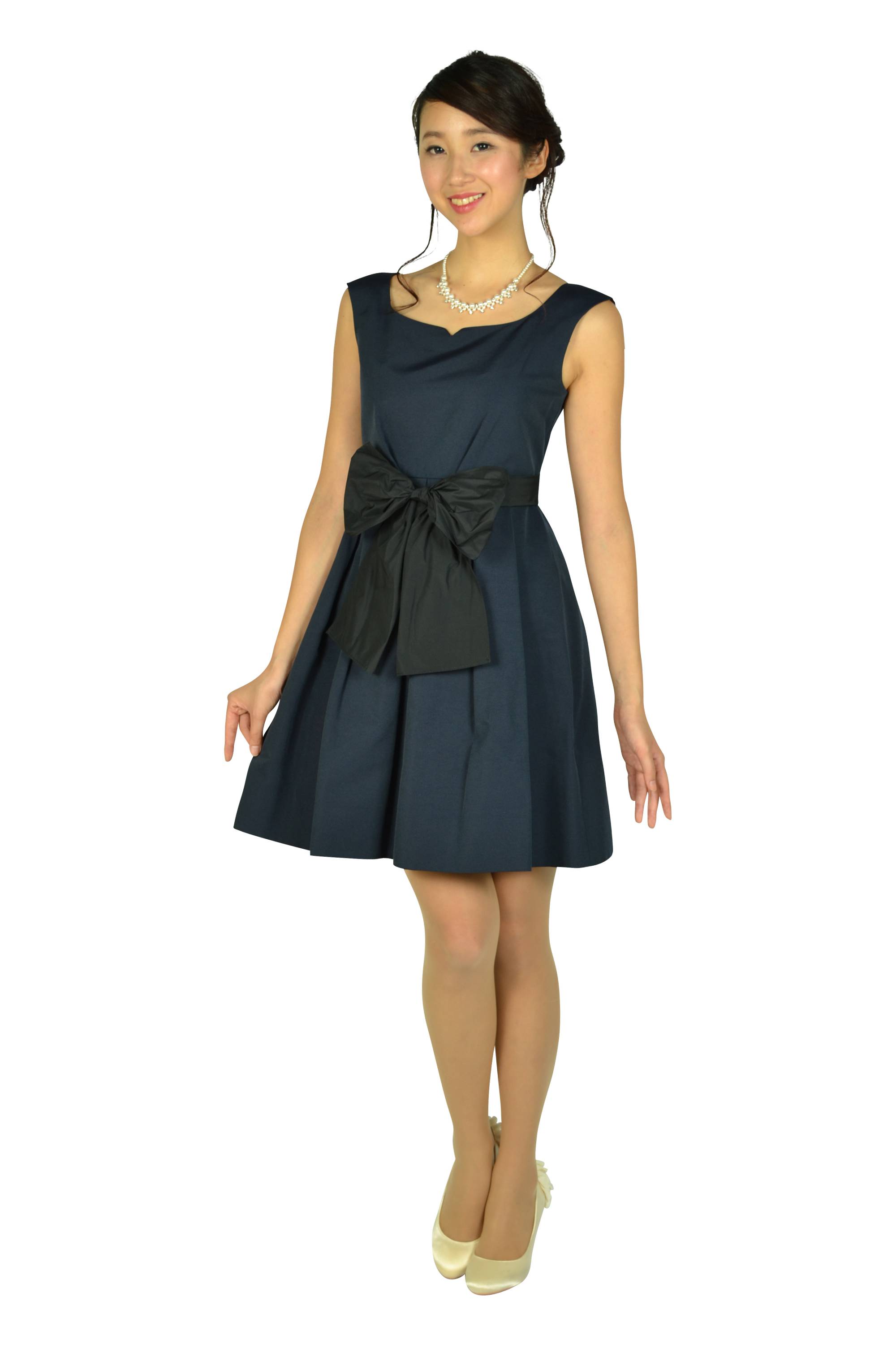 ハートシェイプドネックネイビードレスセット