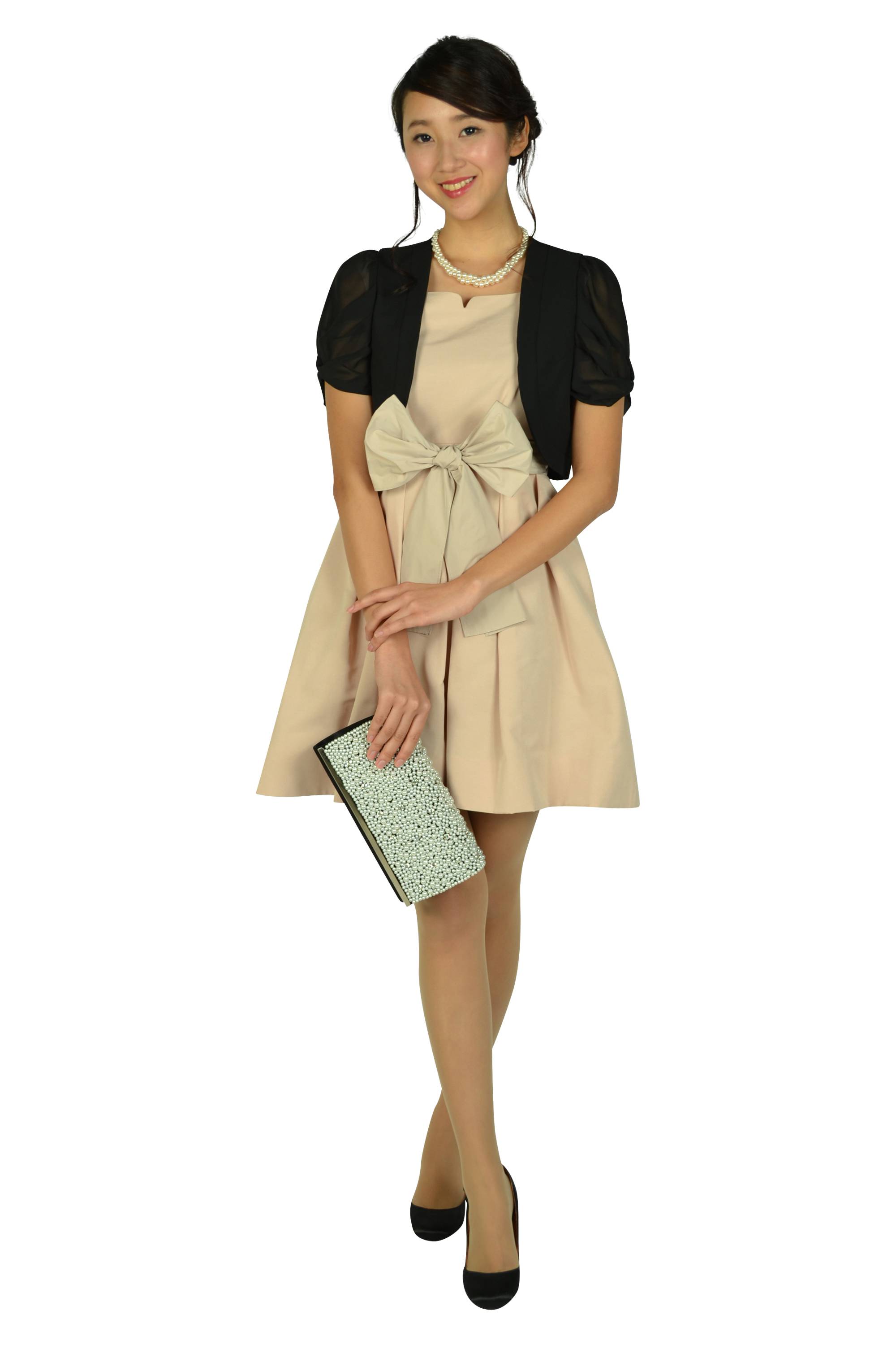 ハートシェイプドネックピンクドレスセット