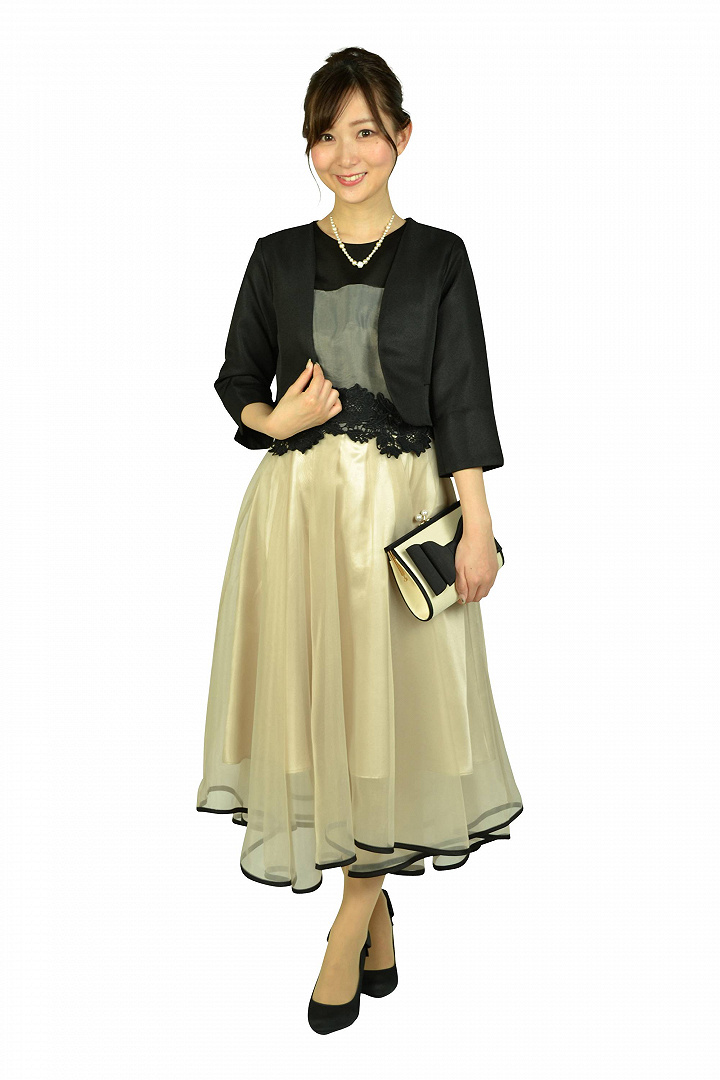 ふんわりブラック×アイボリードレスセット