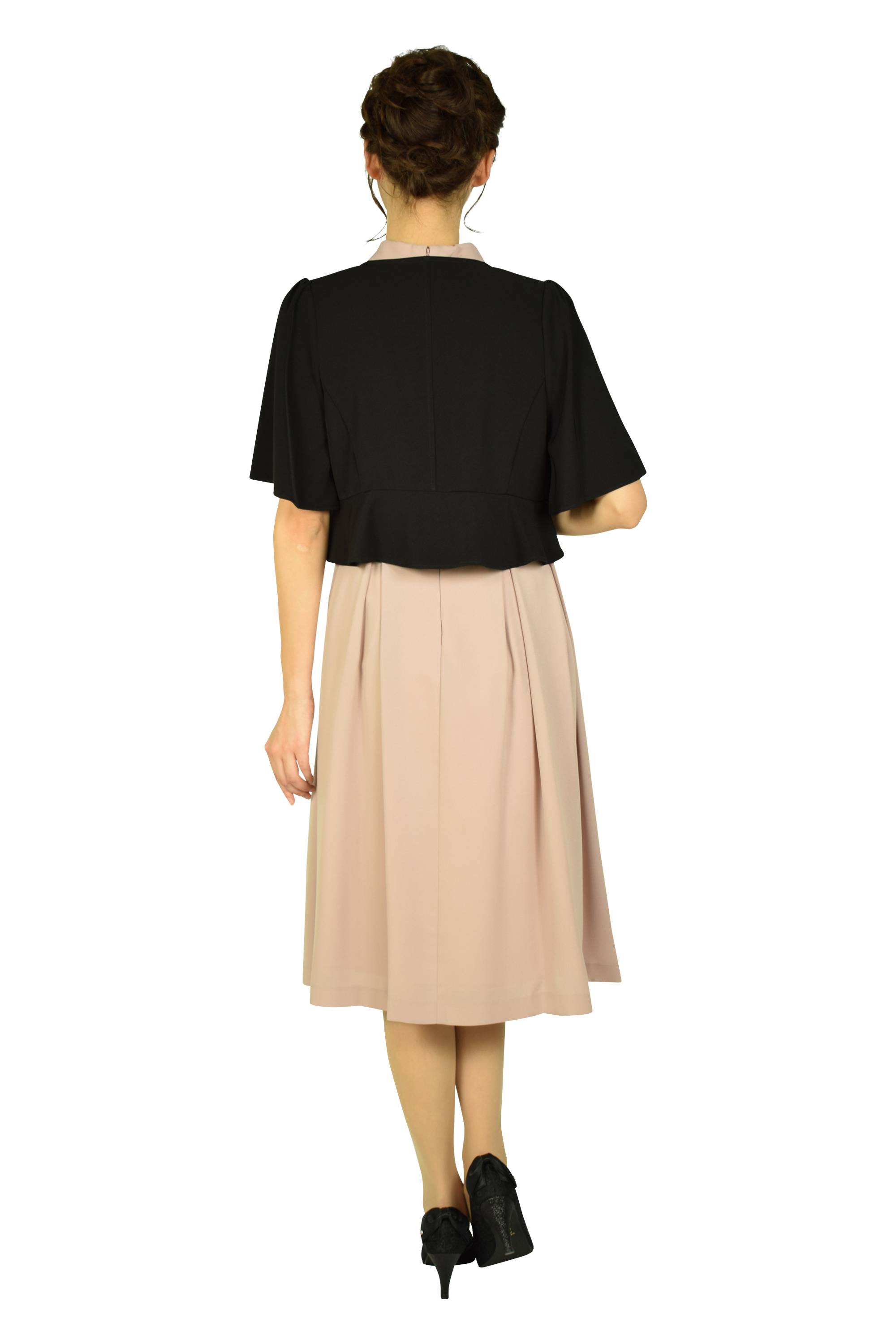 サークルレースピンクベージュドレスセット