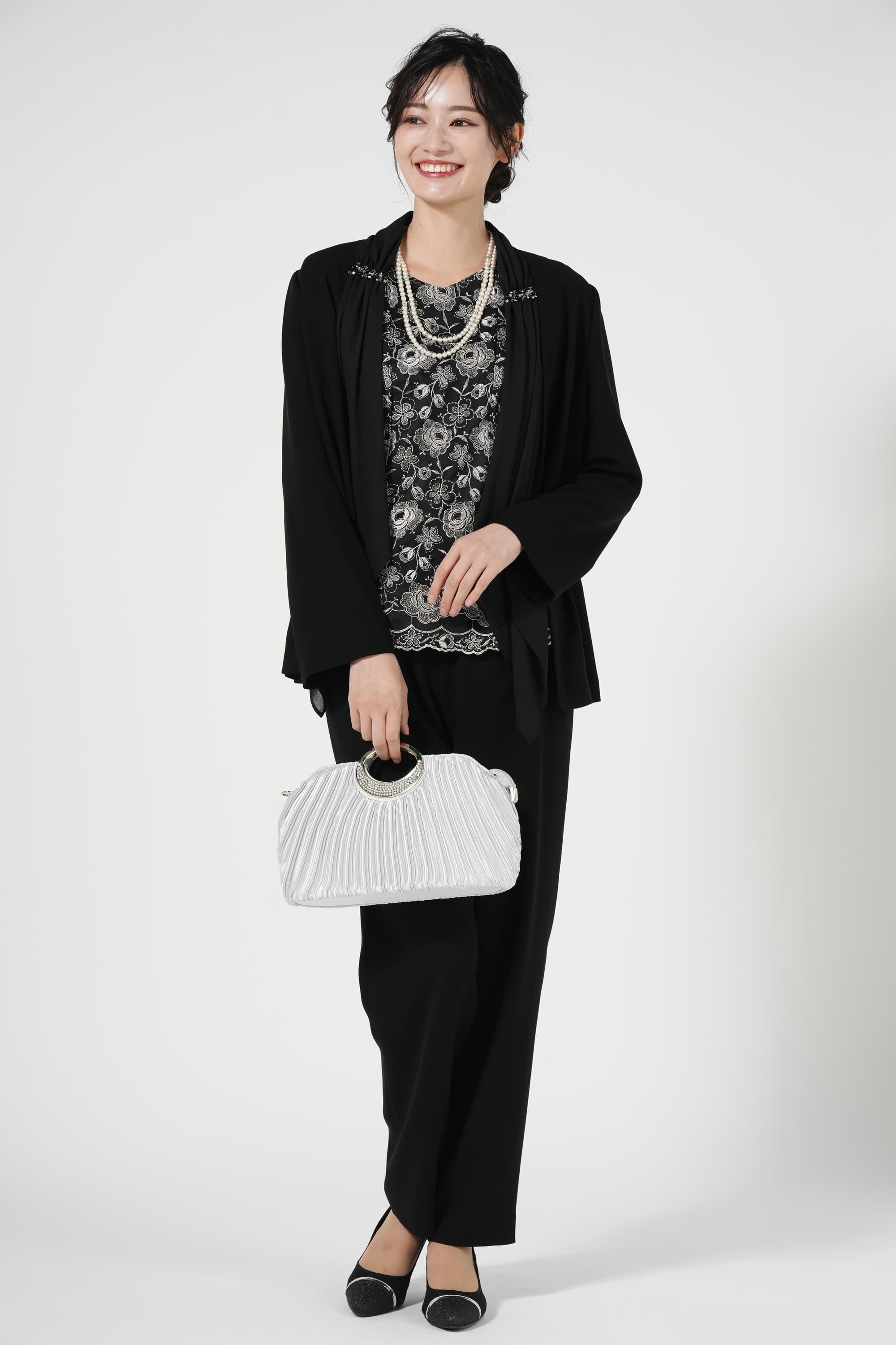 持ち手付きシルバーバッグ