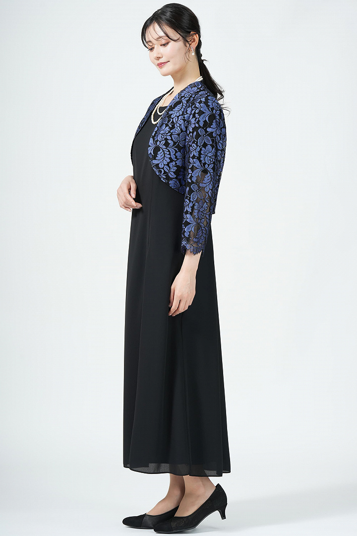 ラッセルフラワーブルー刺繍×ブラックドレスセット