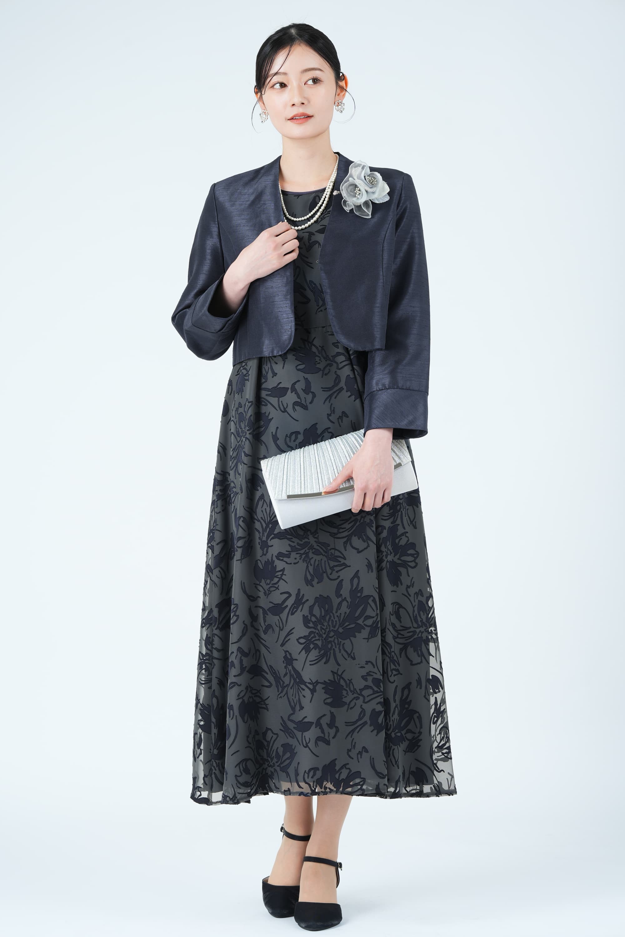 サテンオパール線画フラワーネイビードレスセット