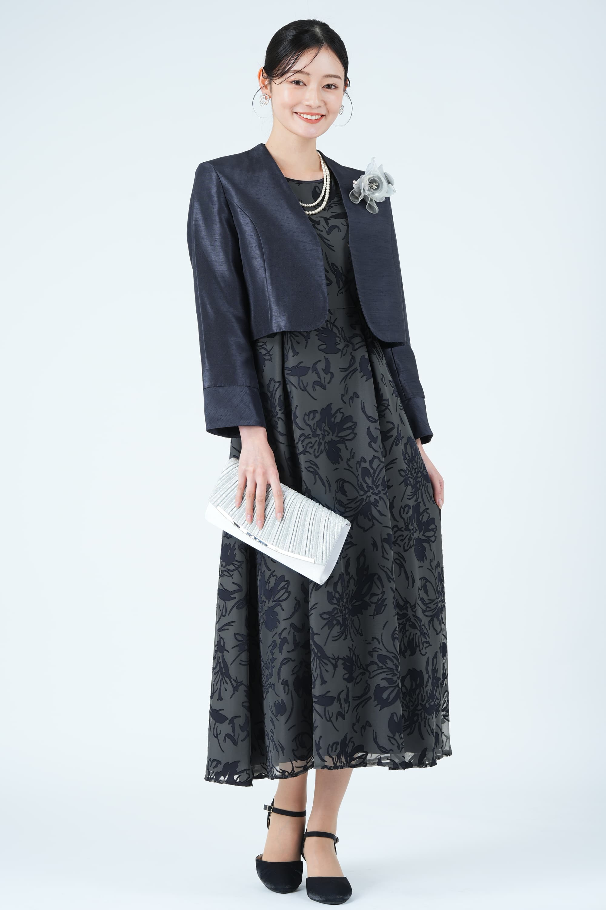 サテンオパール線画フラワーネイビードレスセット