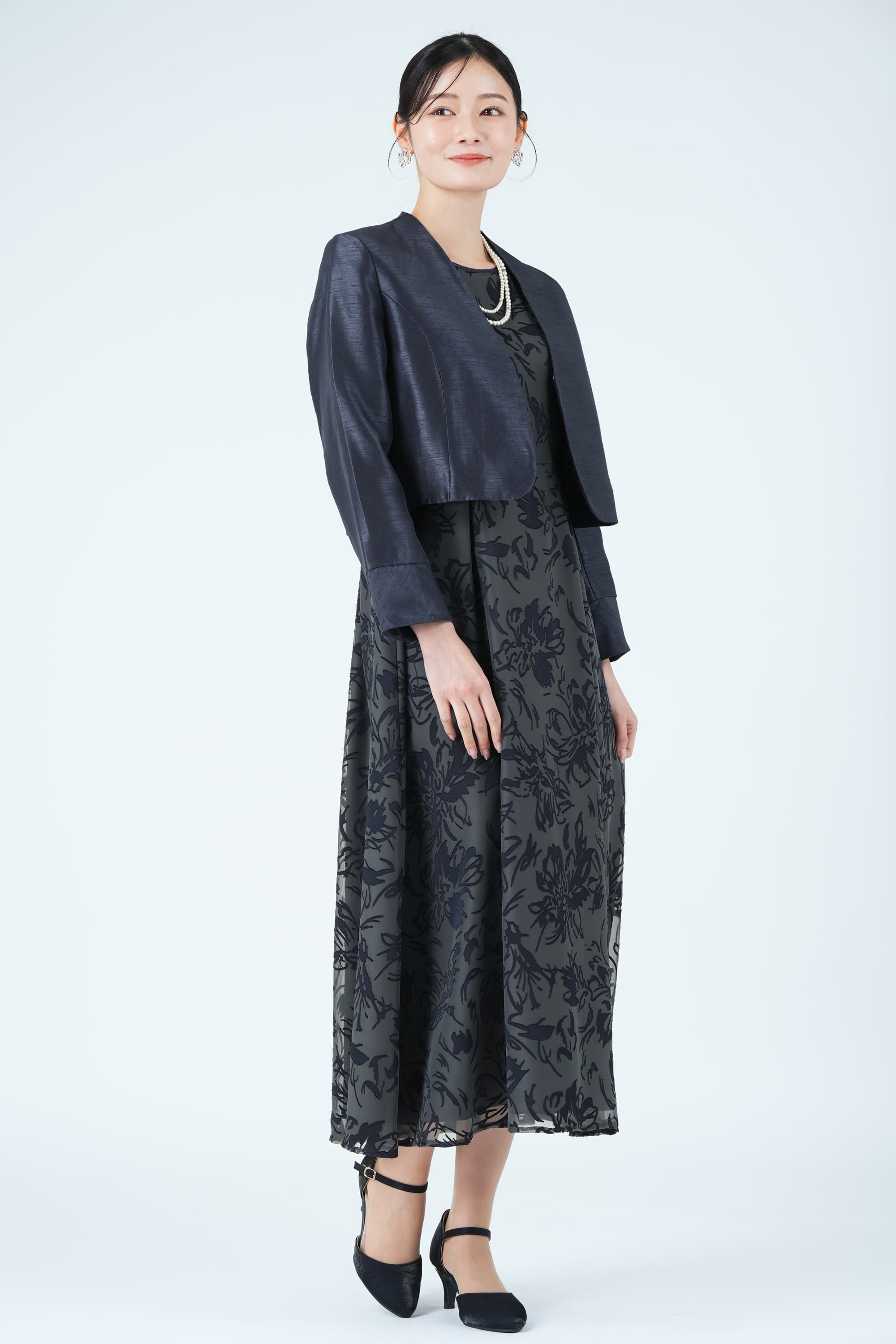 サテンオパール線画フラワーネイビードレスセット