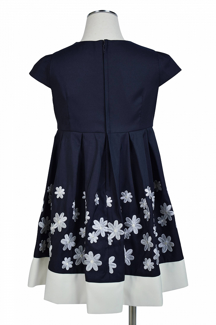 フラワー刺繍ネイビー×ホワイトワンピースセット