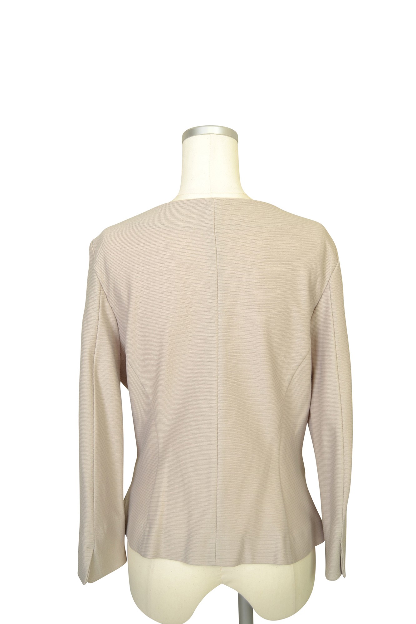 シンプルベージュジャケット