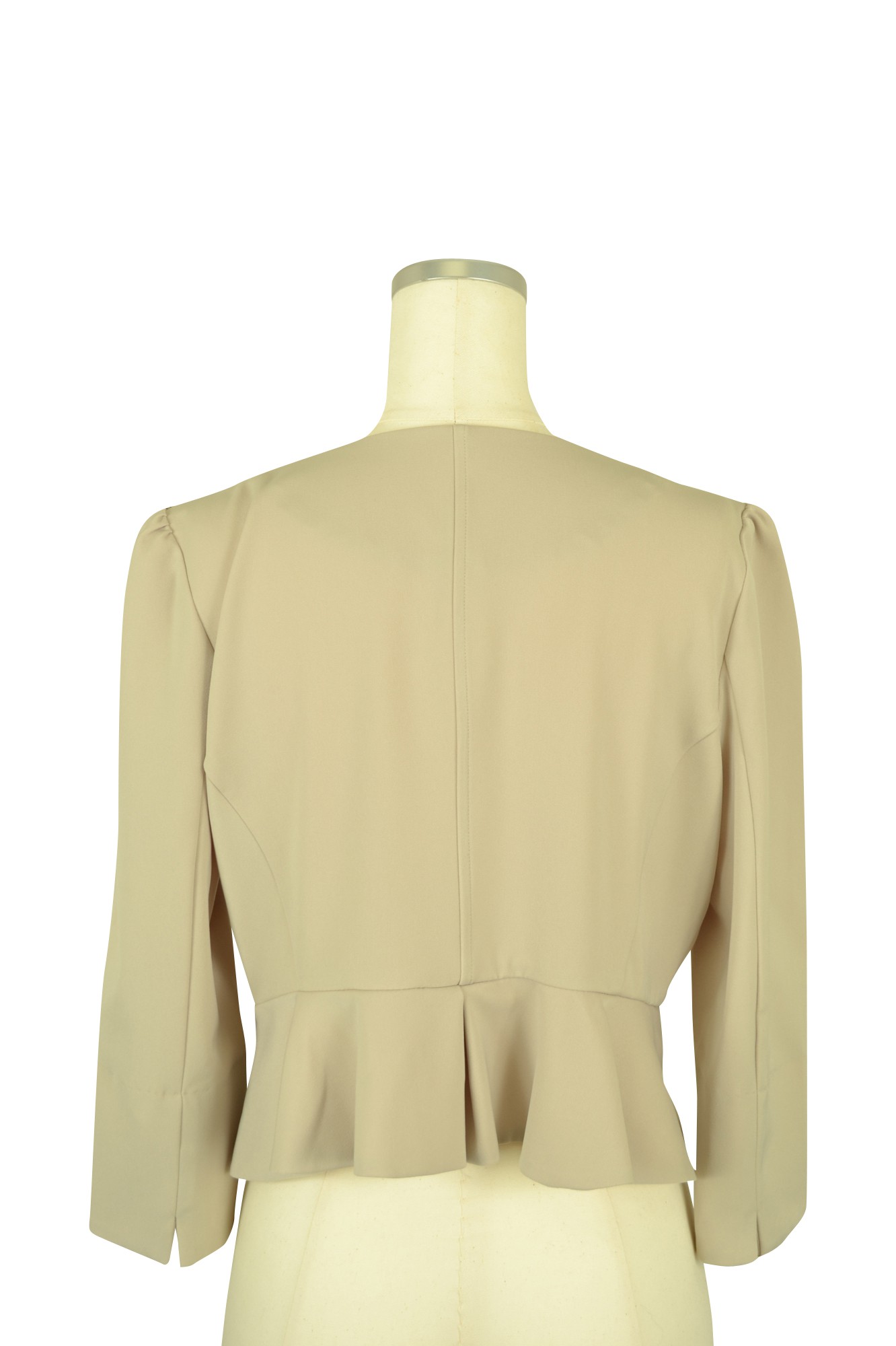 シンプル7分袖ベージュジャケット