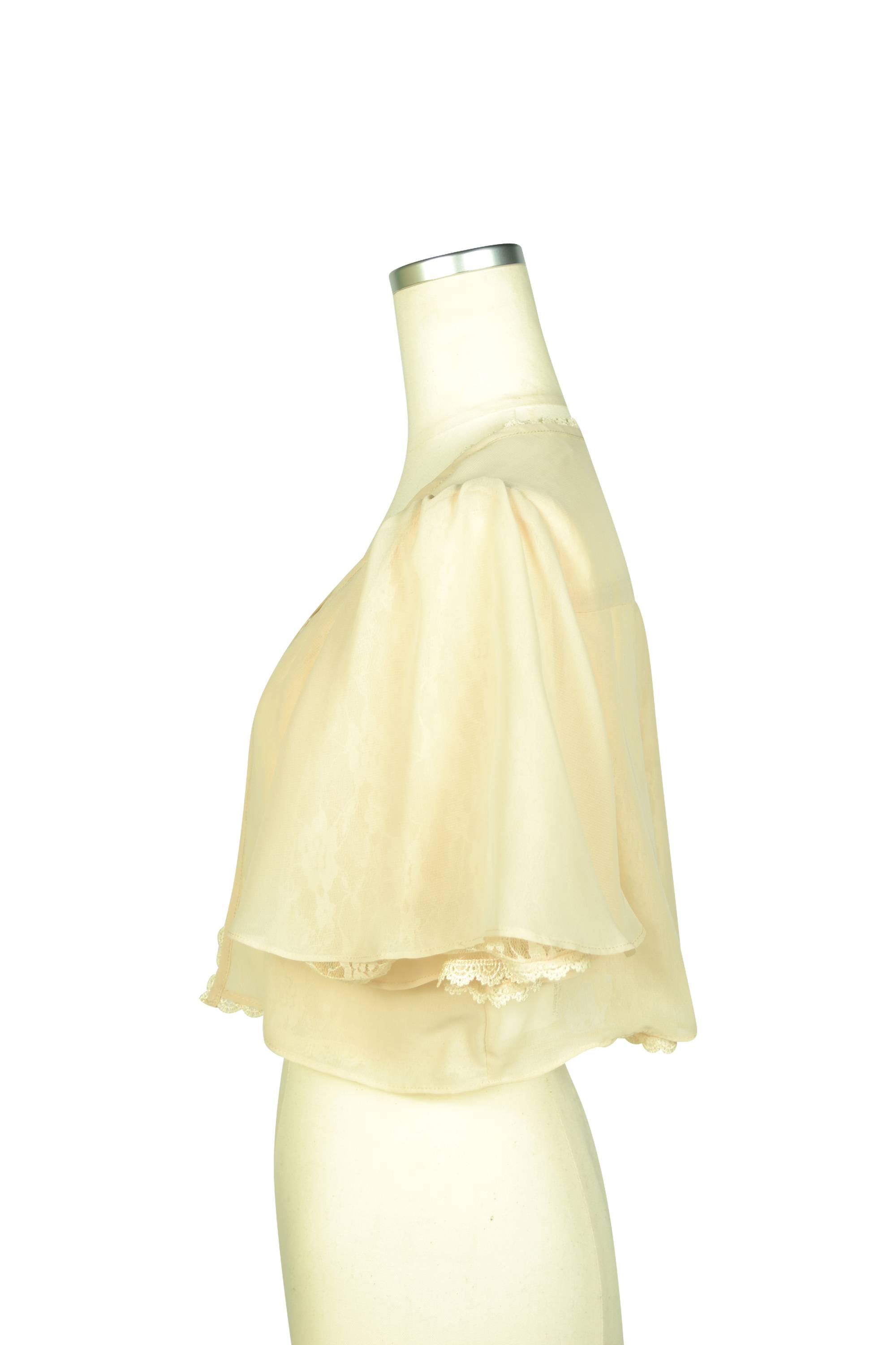 上品レースアイボリーボレロ