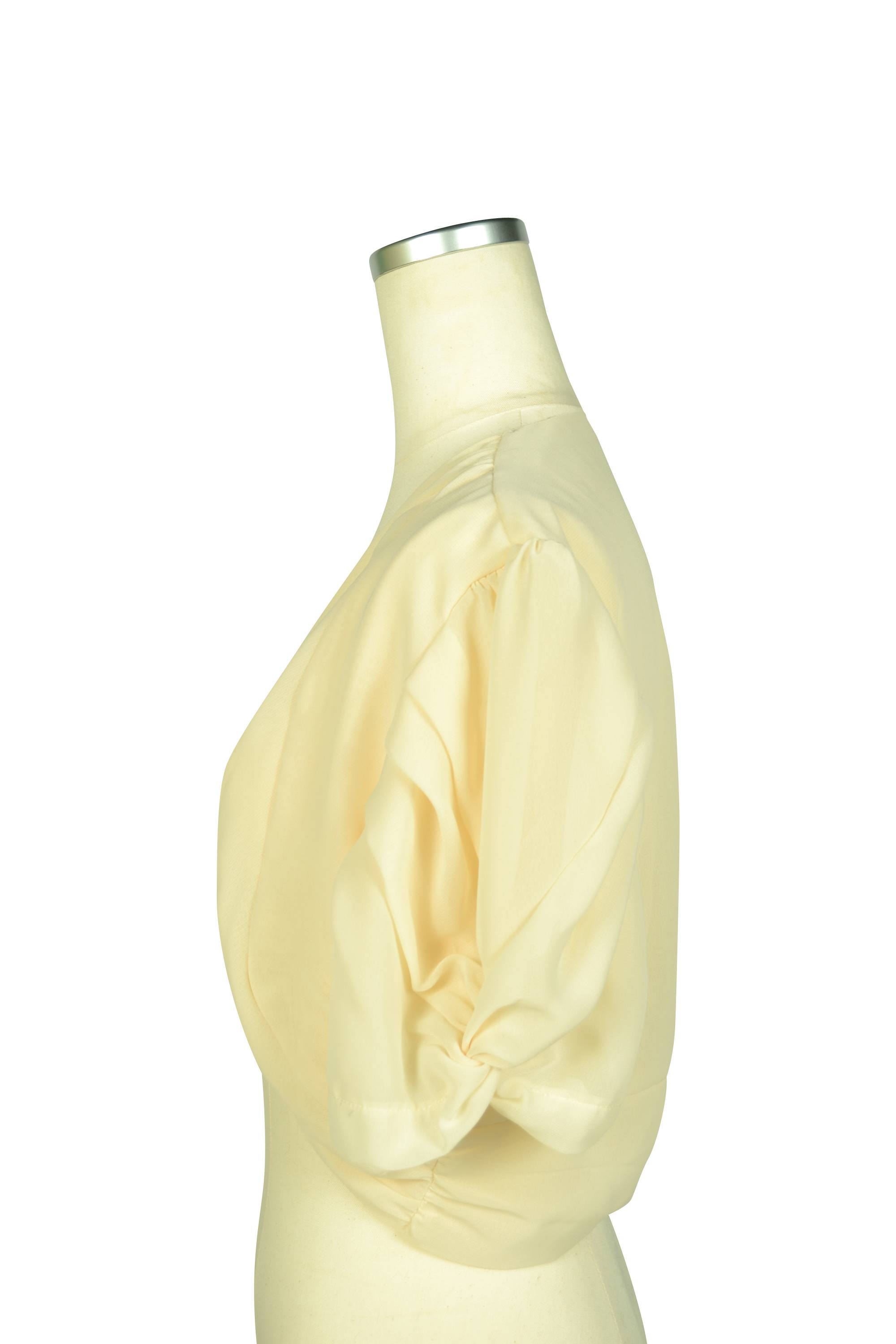 袖タックフェミニンアイボリーボレロ