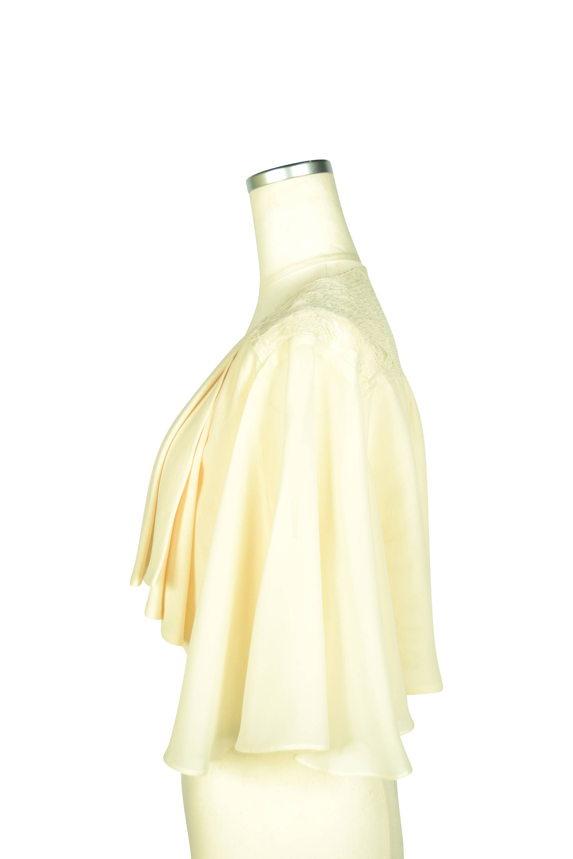 ケープ袖フレアレースアイボリーボレロ