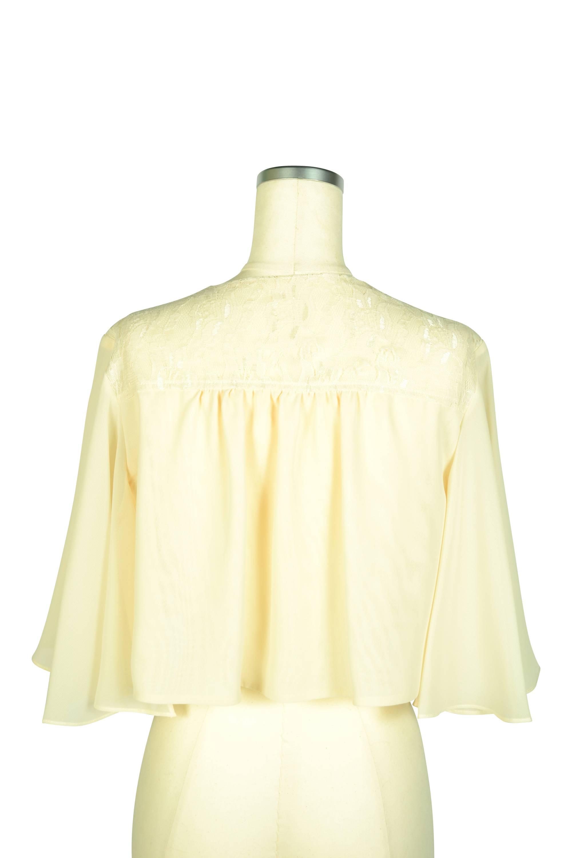 ケープ袖フレアレースアイボリーボレロ