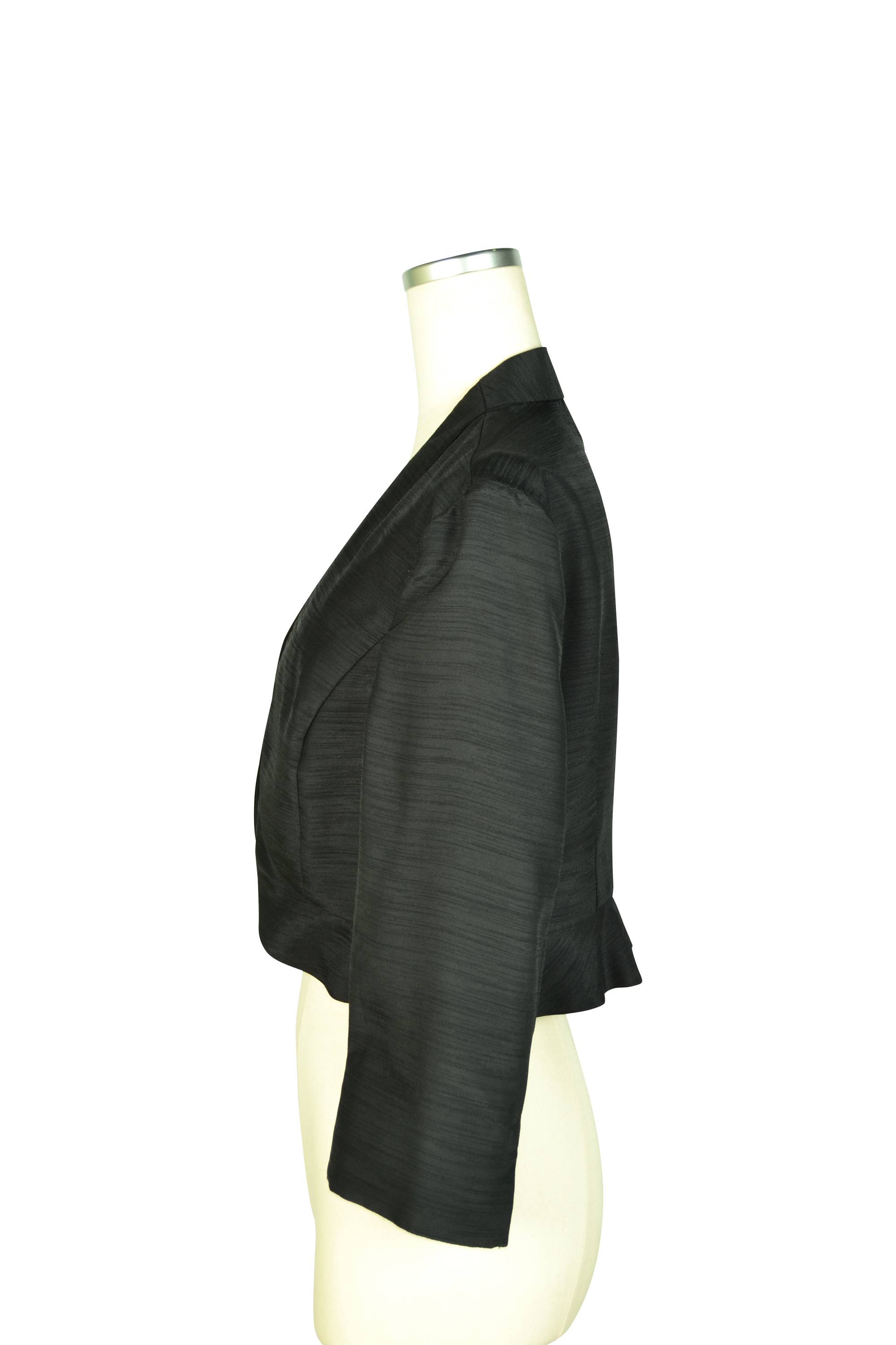 エレガントシャンタンブラックジャケット