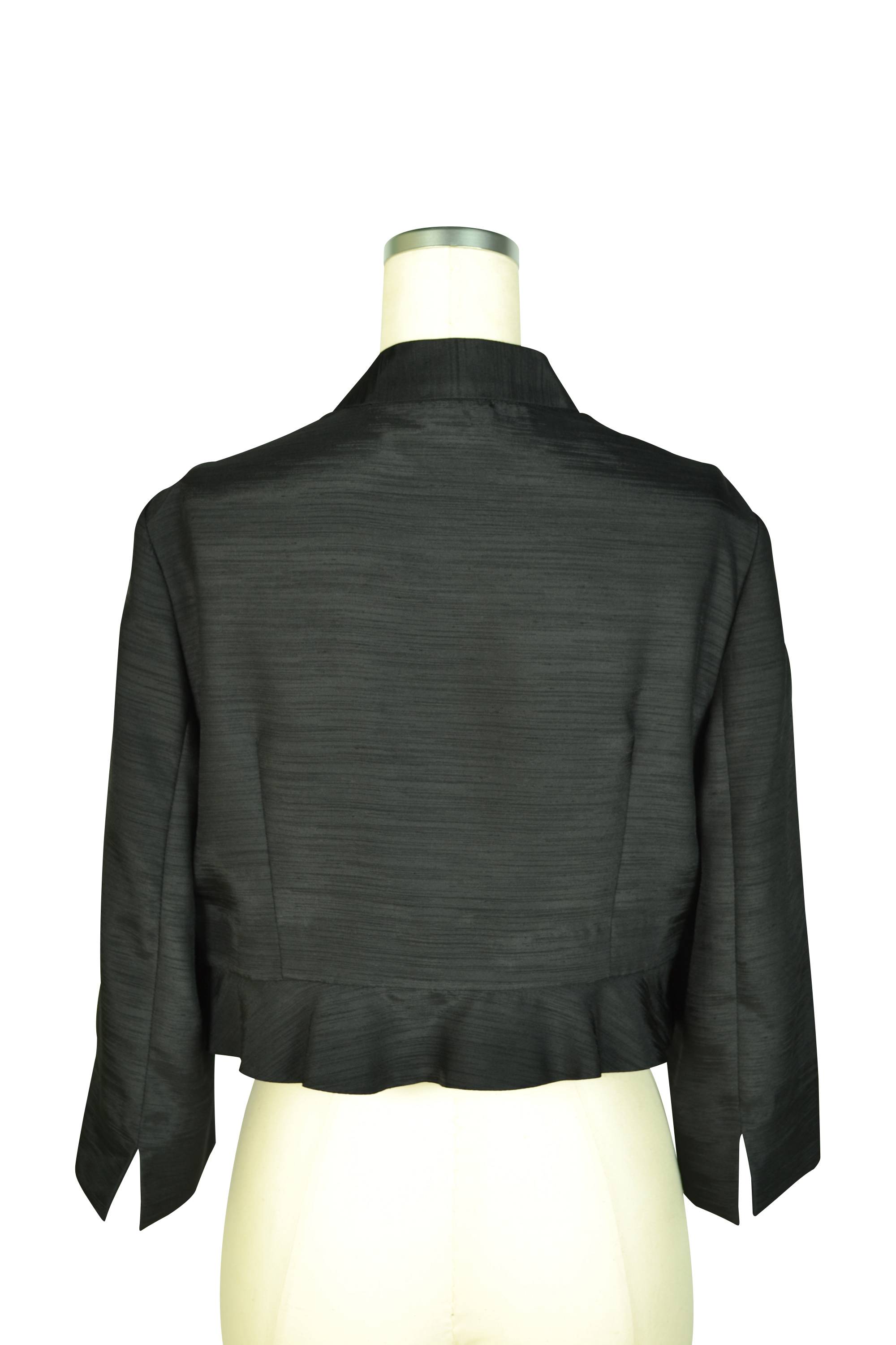 エレガントシャンタンブラックジャケット