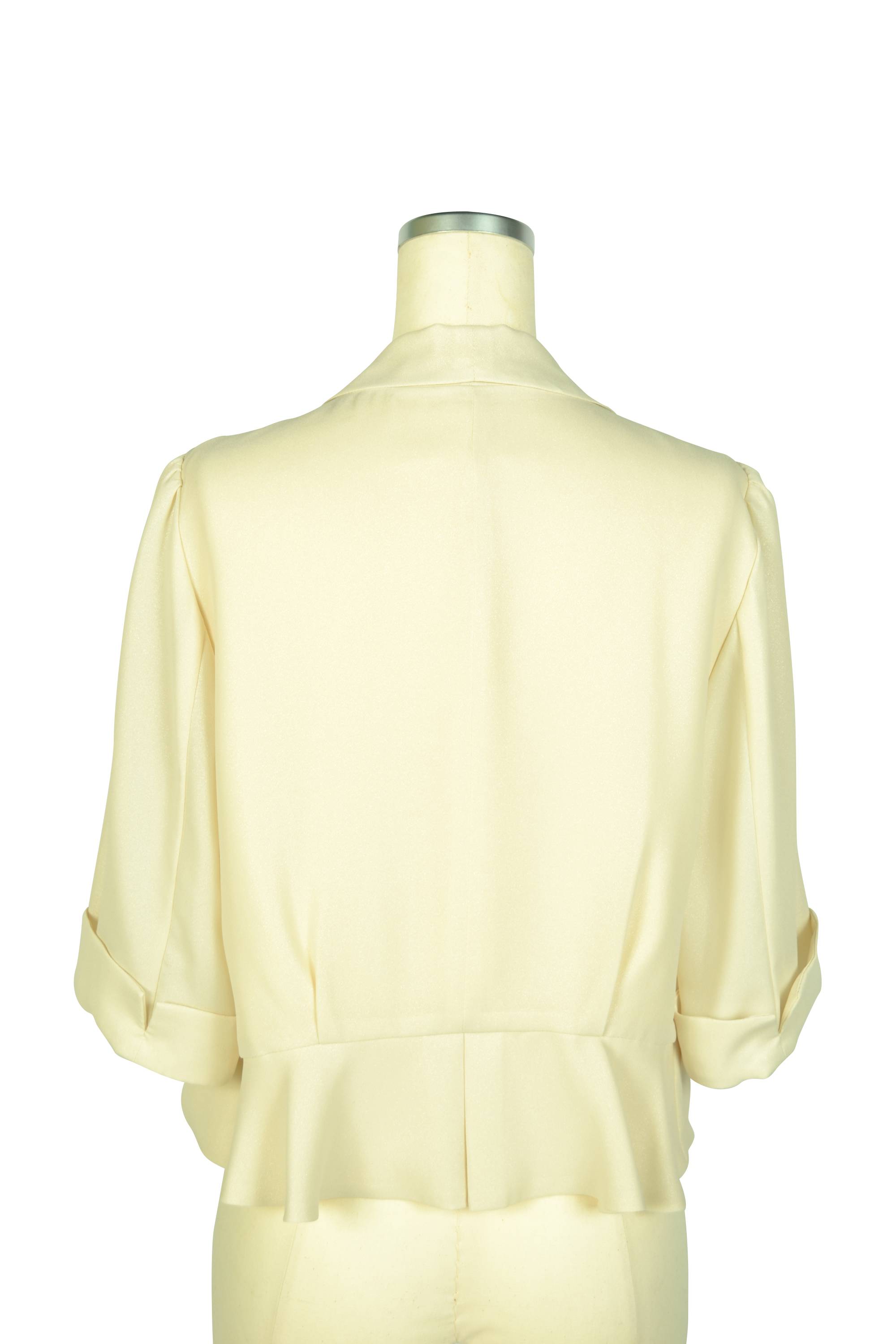 襟付き5分袖アイボリーボレロ