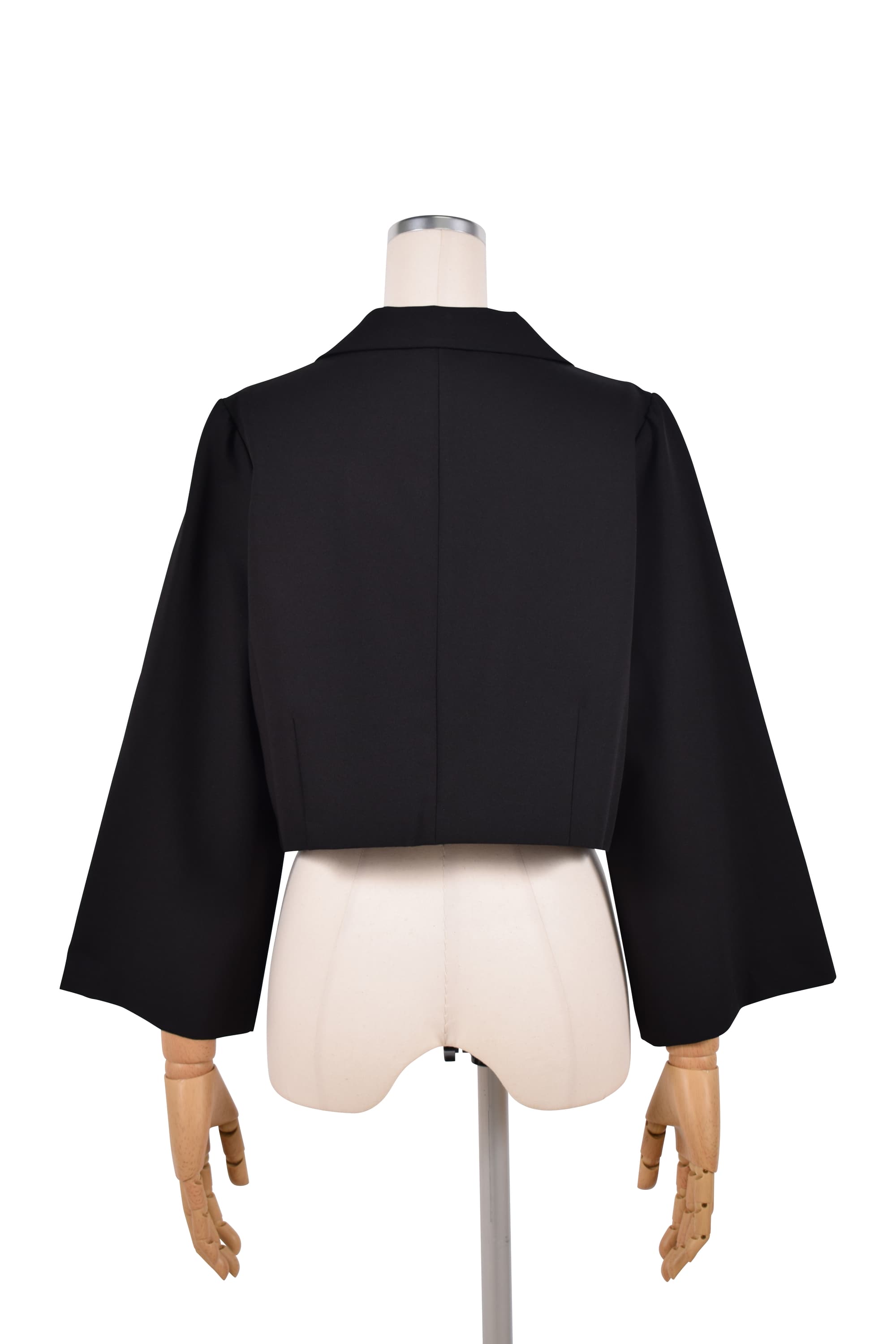 アームスリット襟付きブラックジャケット