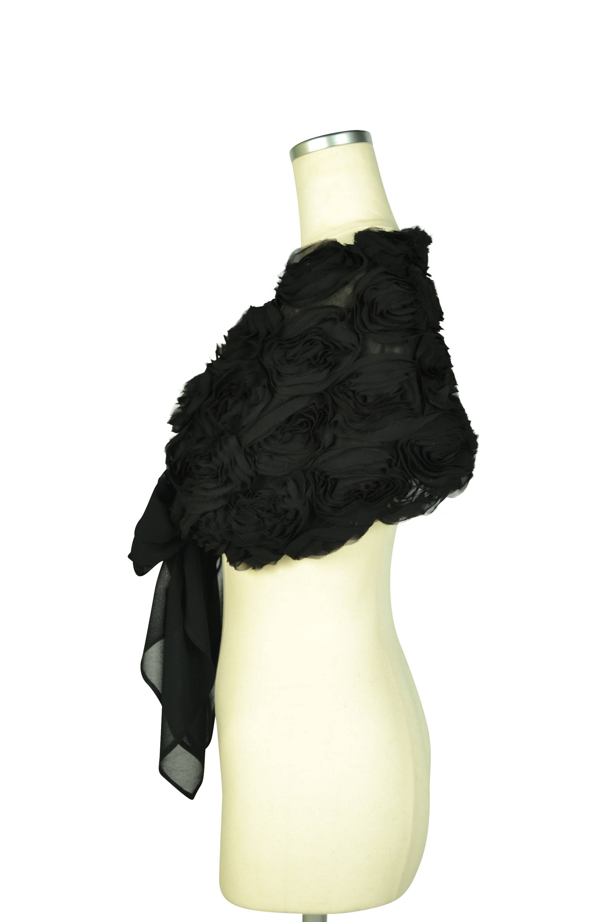 立体フラワーモチーフブラックショール