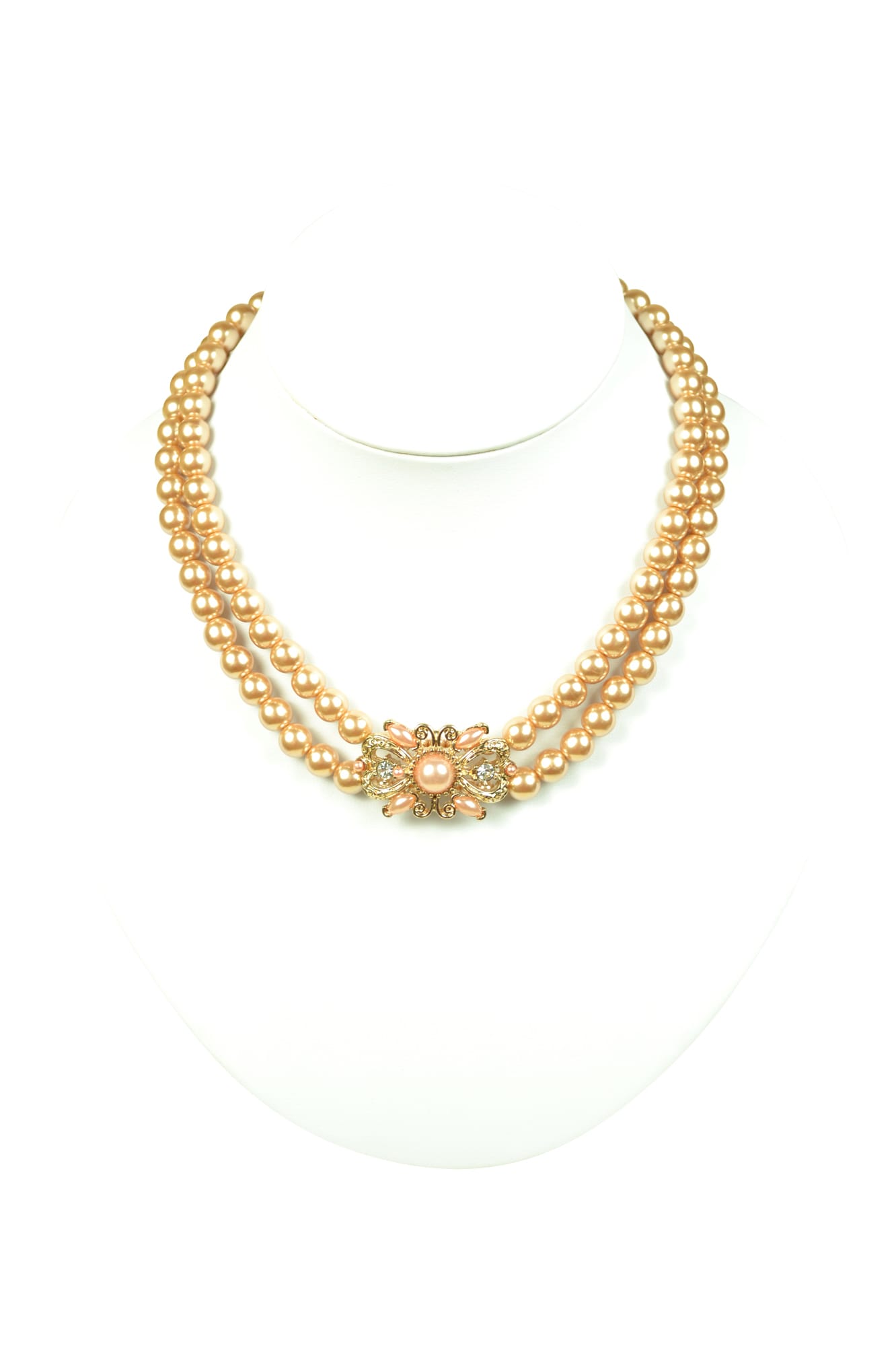 バタフライモチーフピンクネックレス