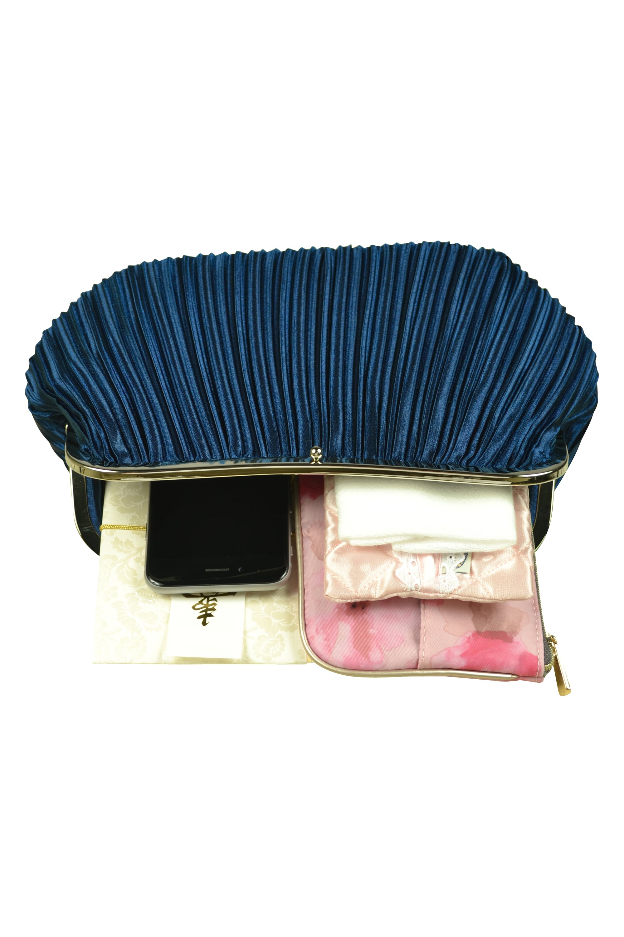 上品プリーツネイビーバッグ