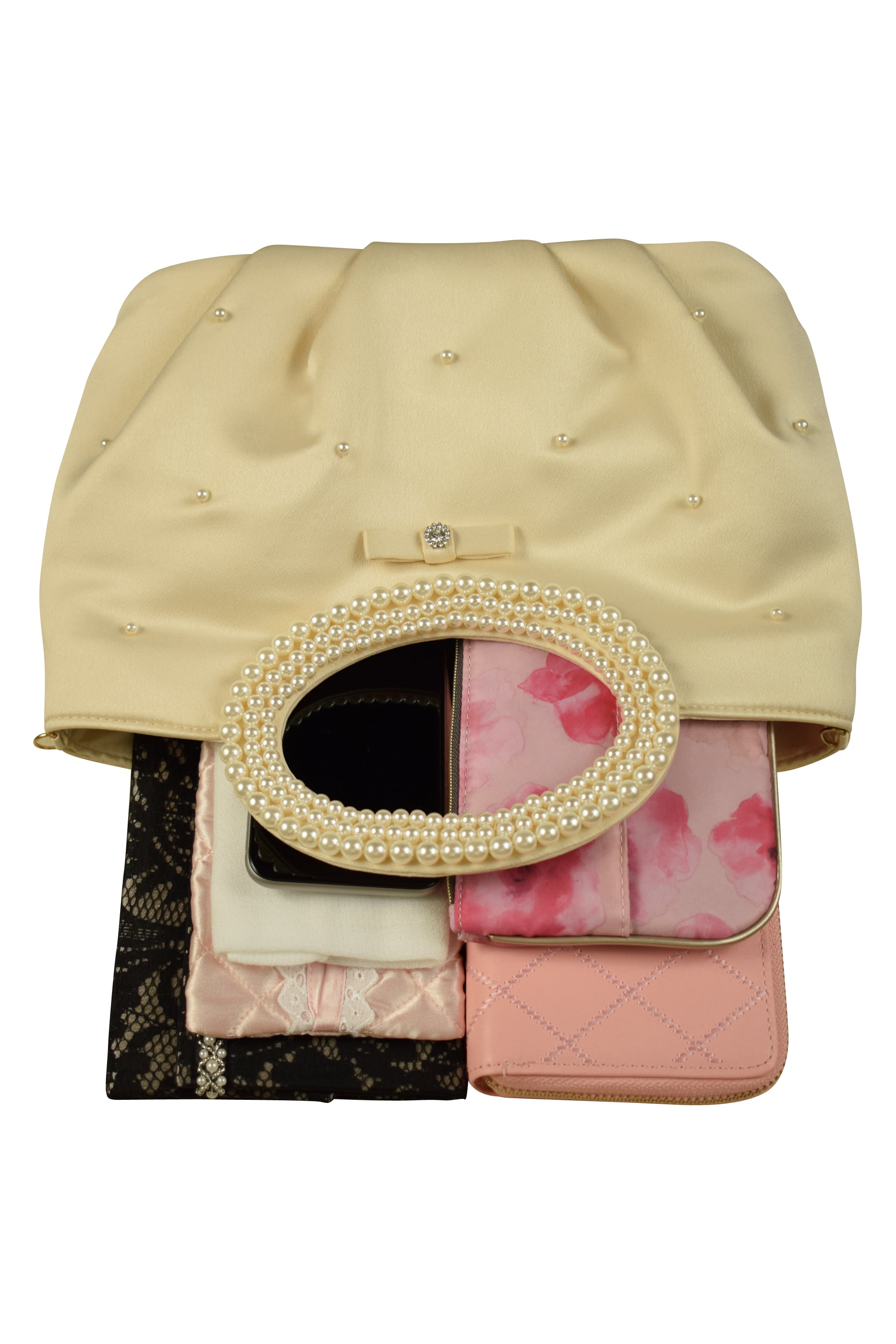 パールハンドルフェミニンアイボリーバッグ