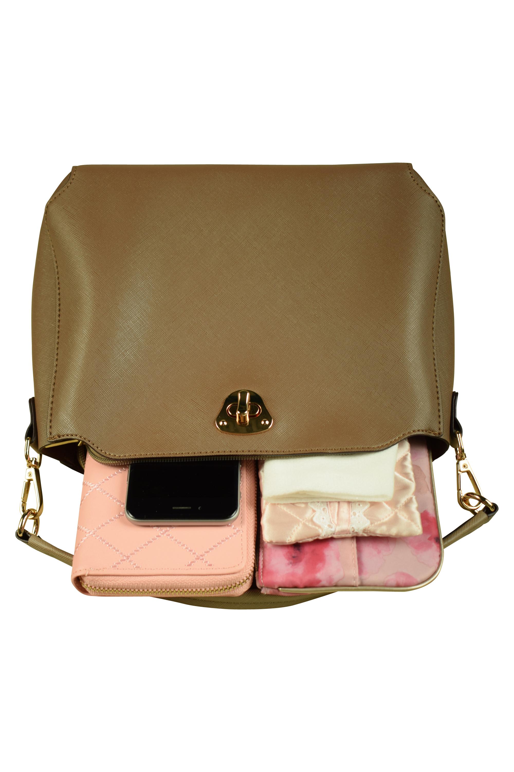 ブラウンスクエア上品バッグ