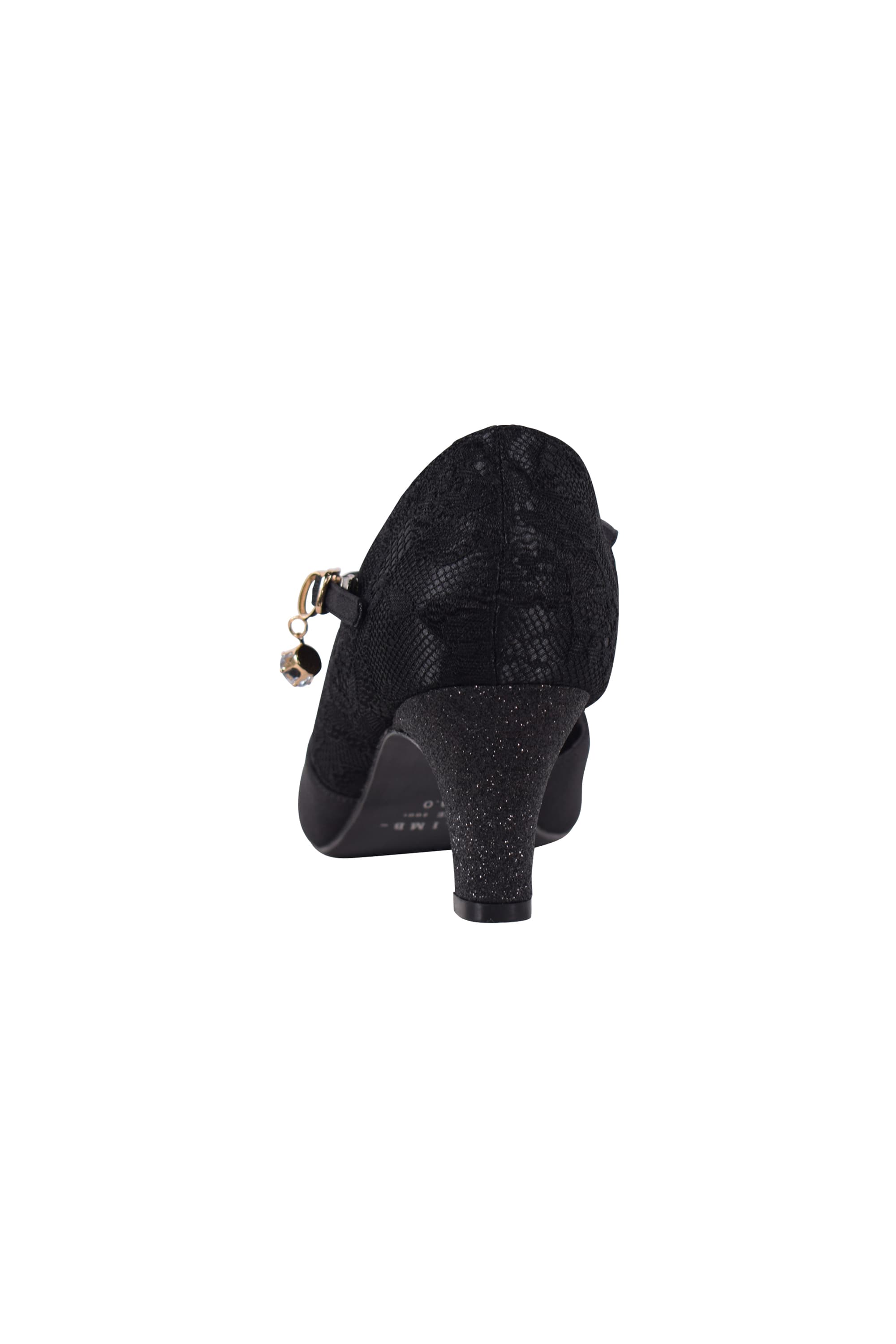 Vカットチャーム付きブラックパンプス