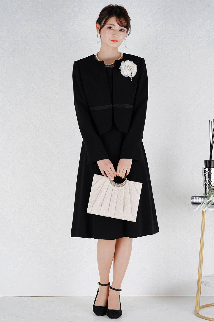 部分レースブラック×ブラックパンプス