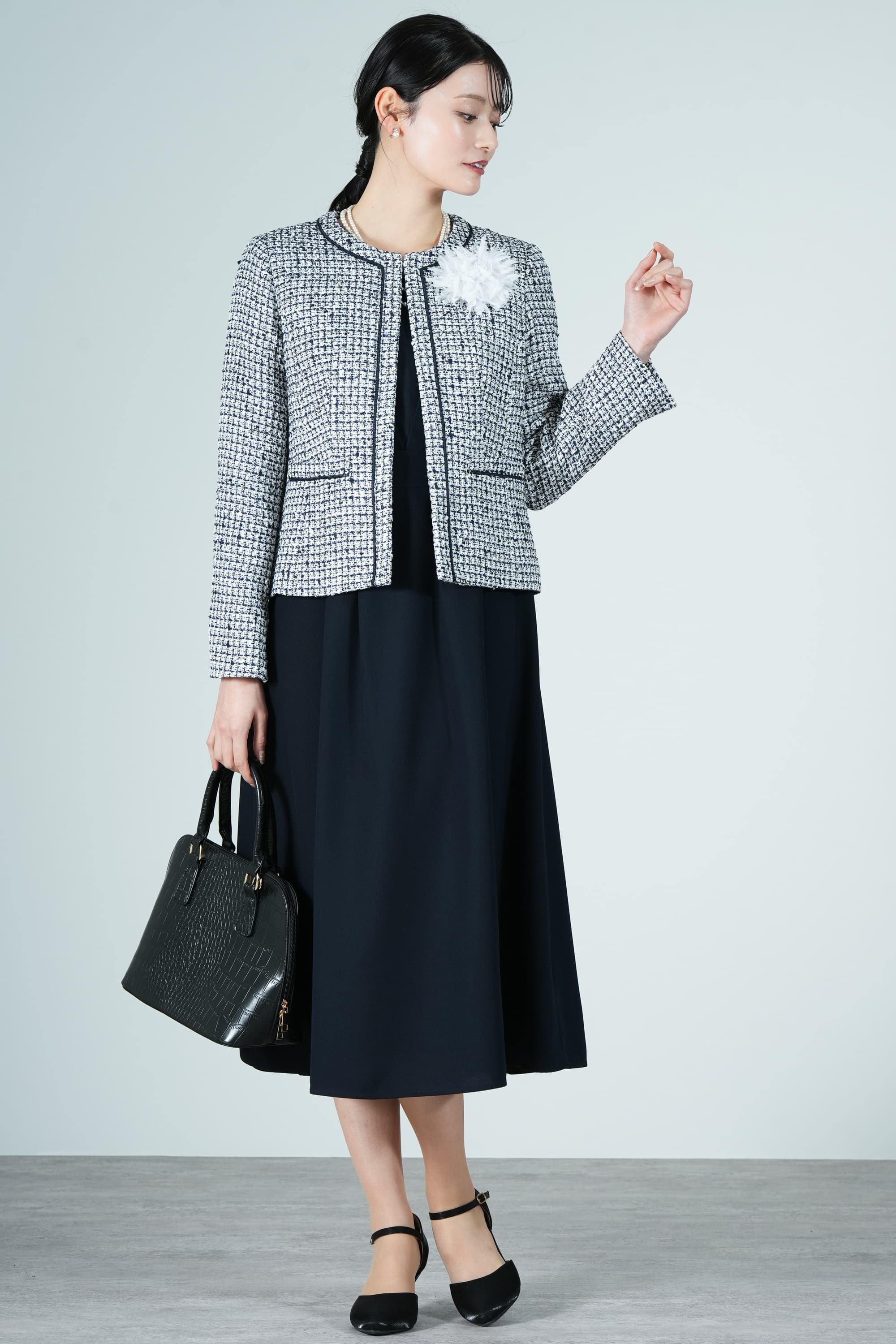 AIMER ミックスツイード×ネイビーワンピースセット (M〜L) をレンタル