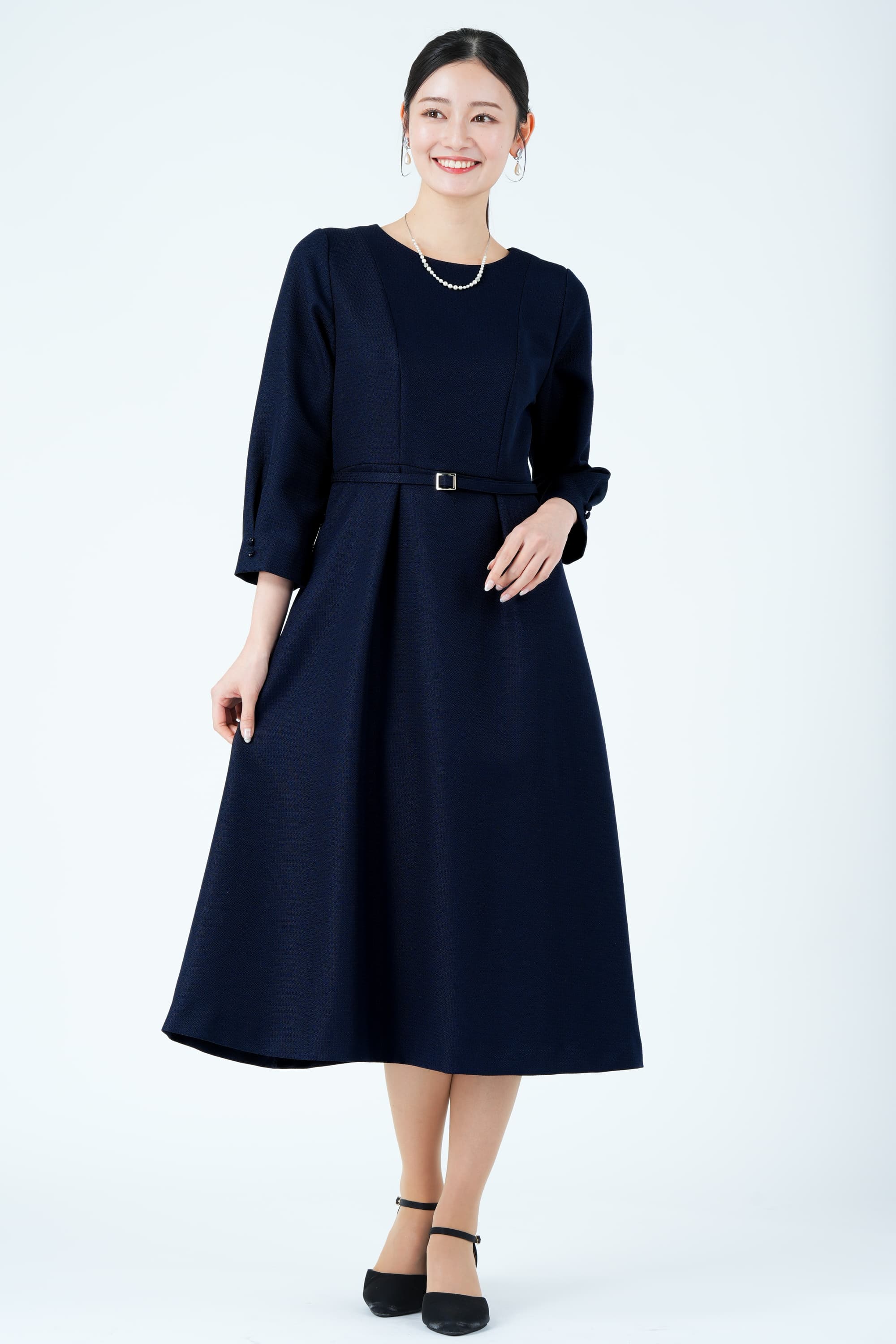 ノーカラージャケット&times;上品フレアネイビーワンピースセット
