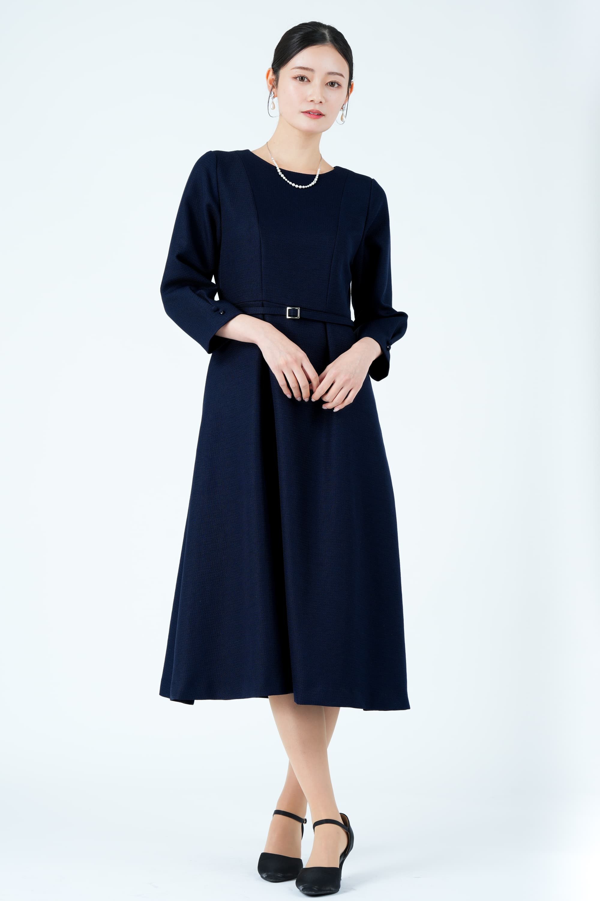ノーカラージャケット&times;上品フレアネイビーワンピースセット