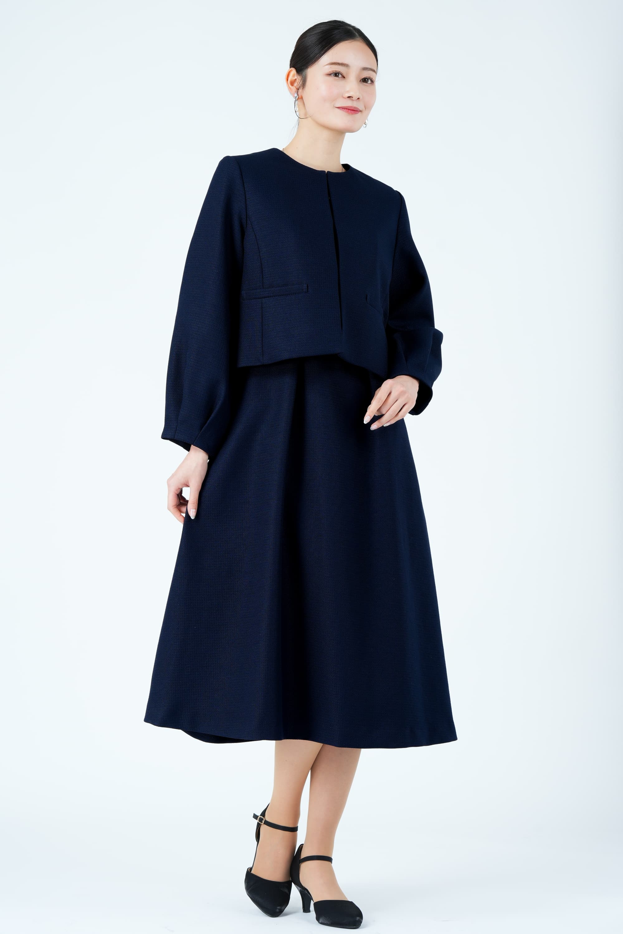 ノーカラージャケット&times;上品フレアネイビーワンピースセット