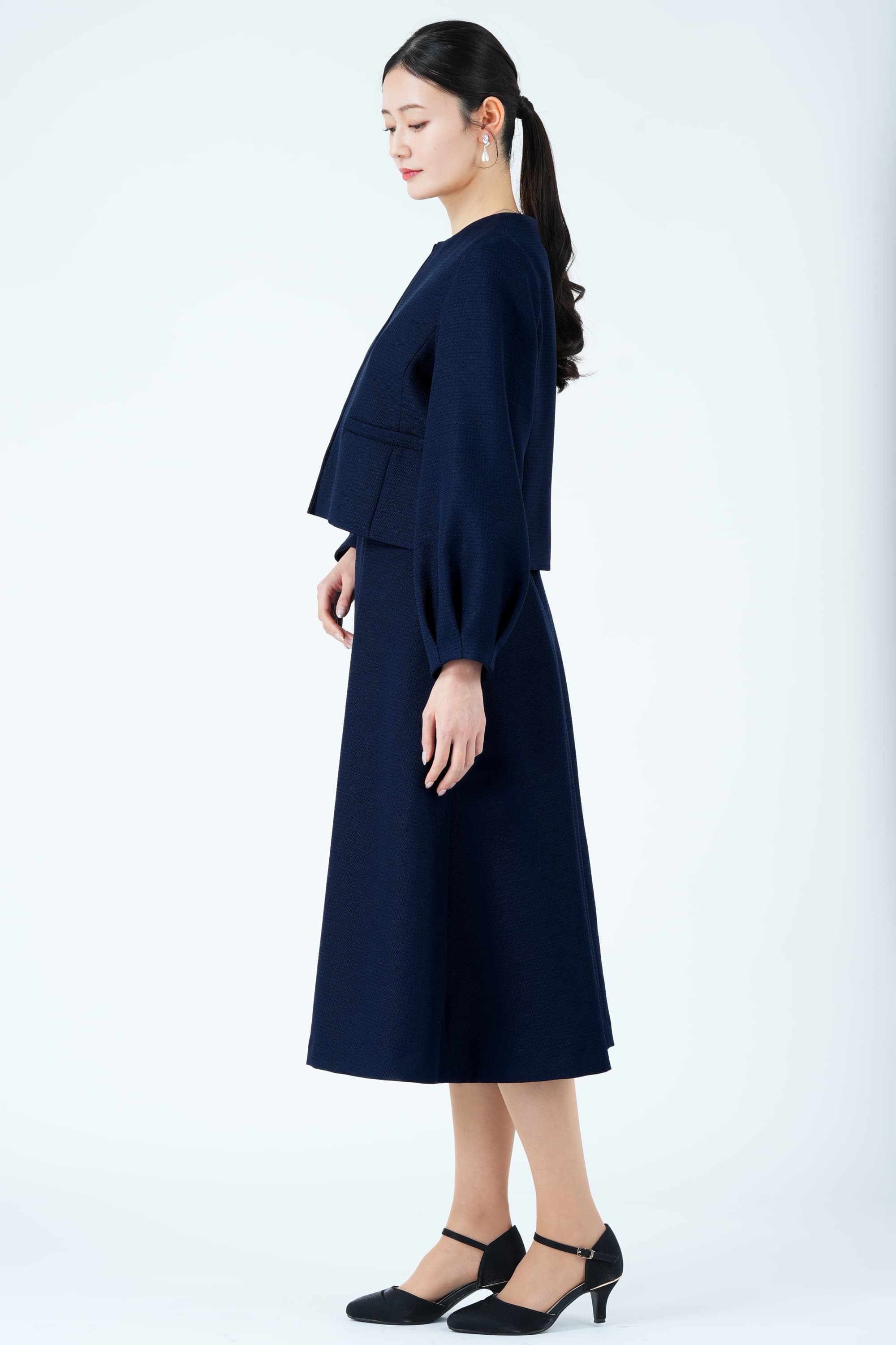 ノーカラージャケット&times;上品フレアネイビーワンピースセット