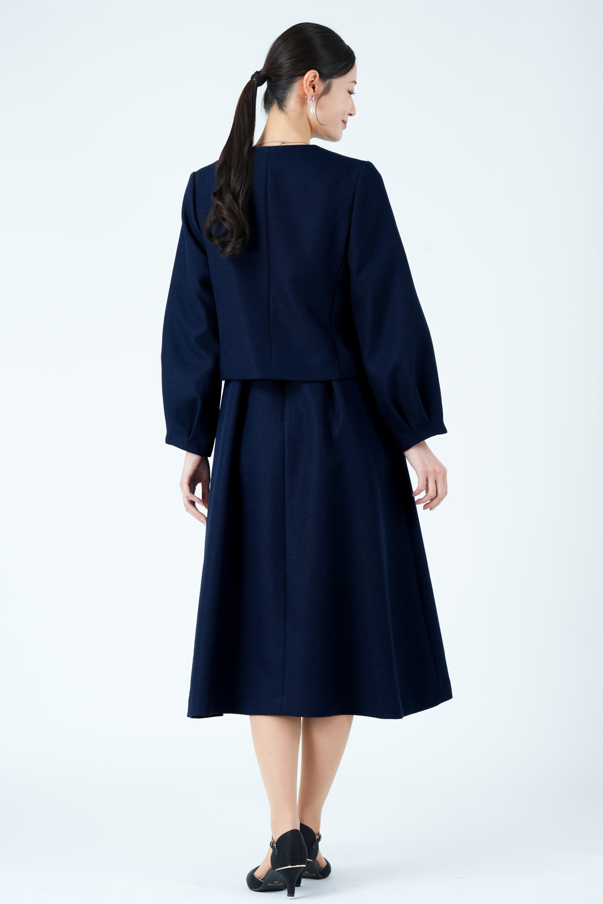ノーカラージャケット&times;上品フレアネイビーワンピースセット
