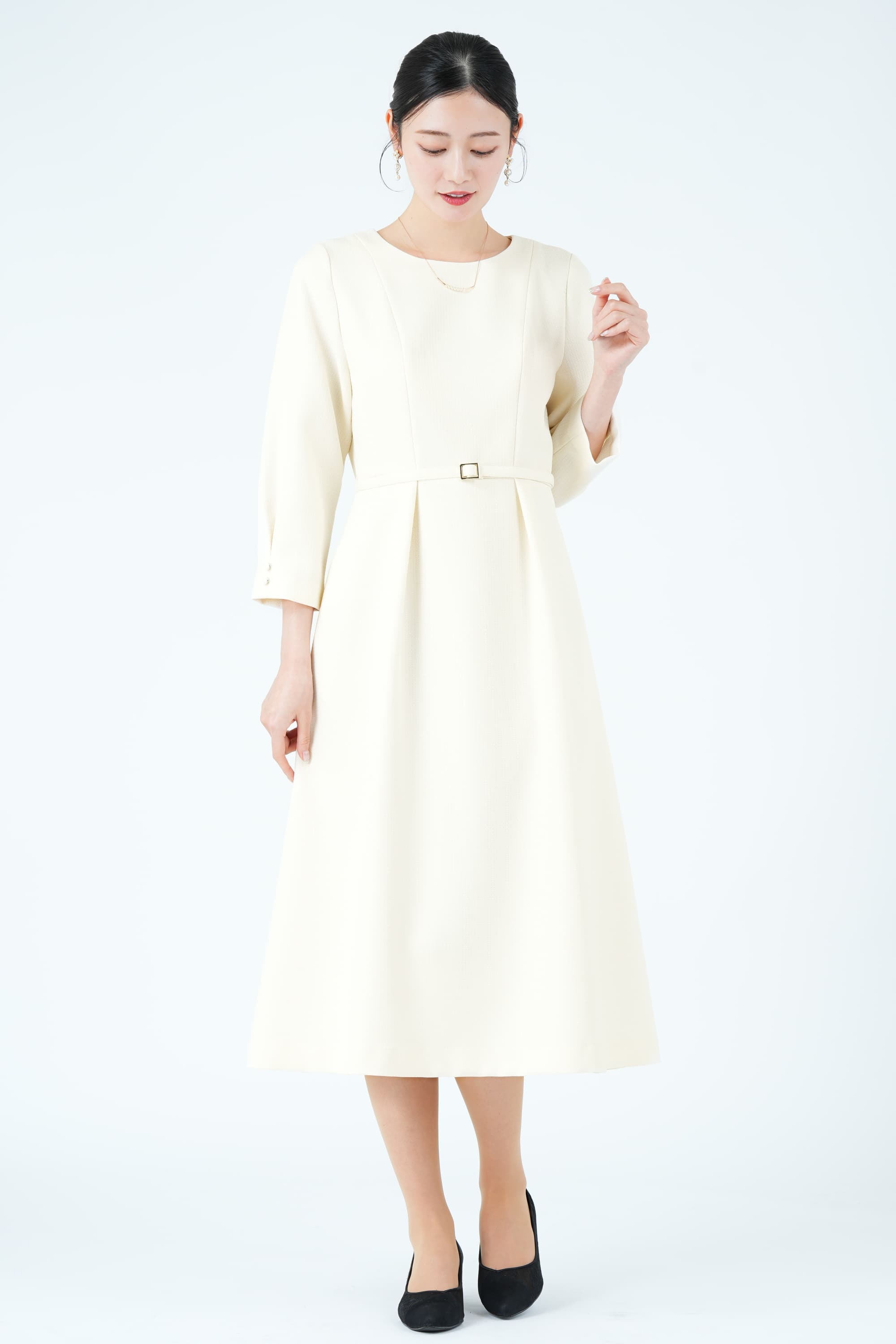 ノーカラージャケット&times;上品フレアアイボリーワンピースセット