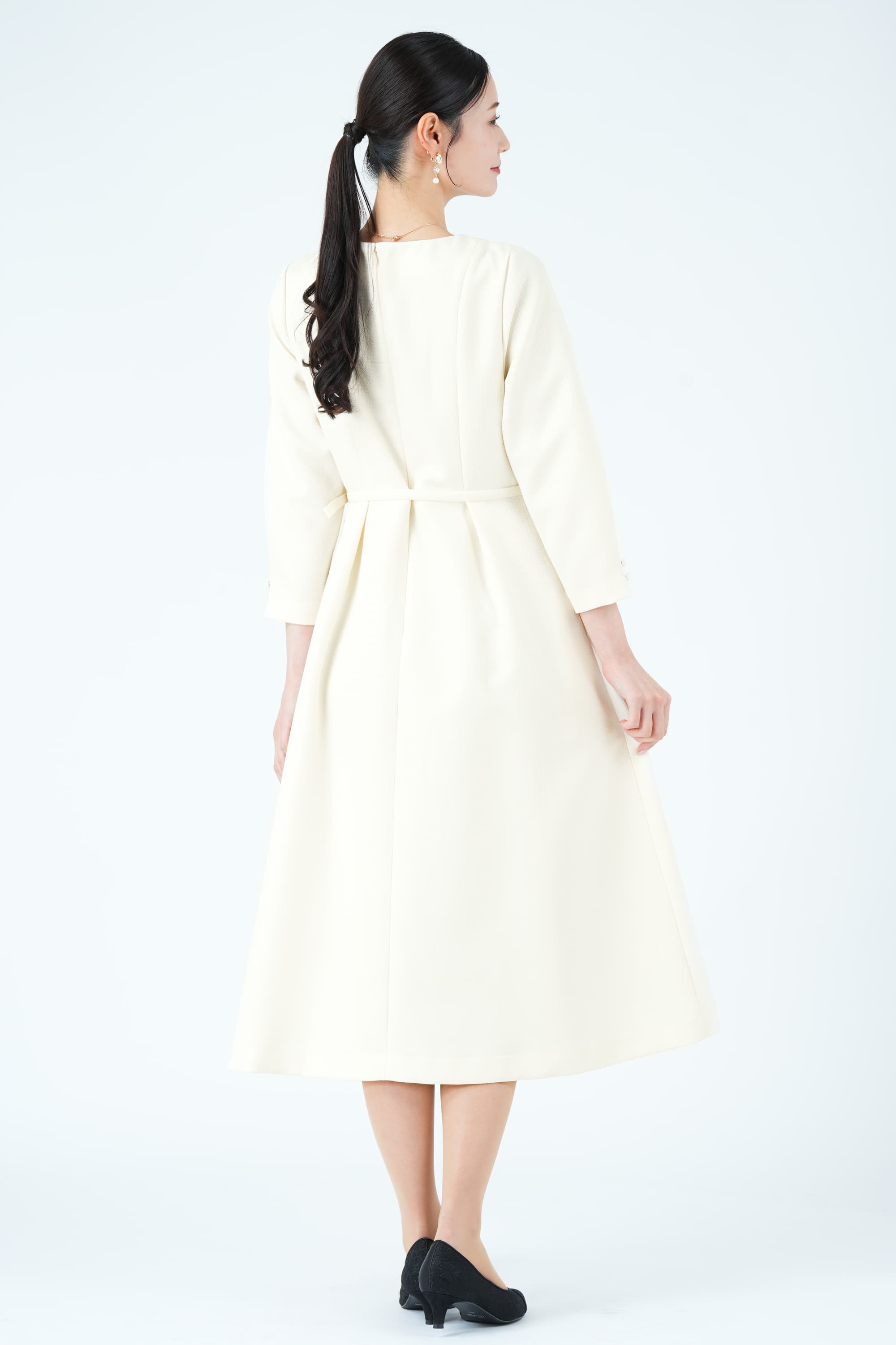 ノーカラージャケット&times;上品フレアアイボリーワンピースセット