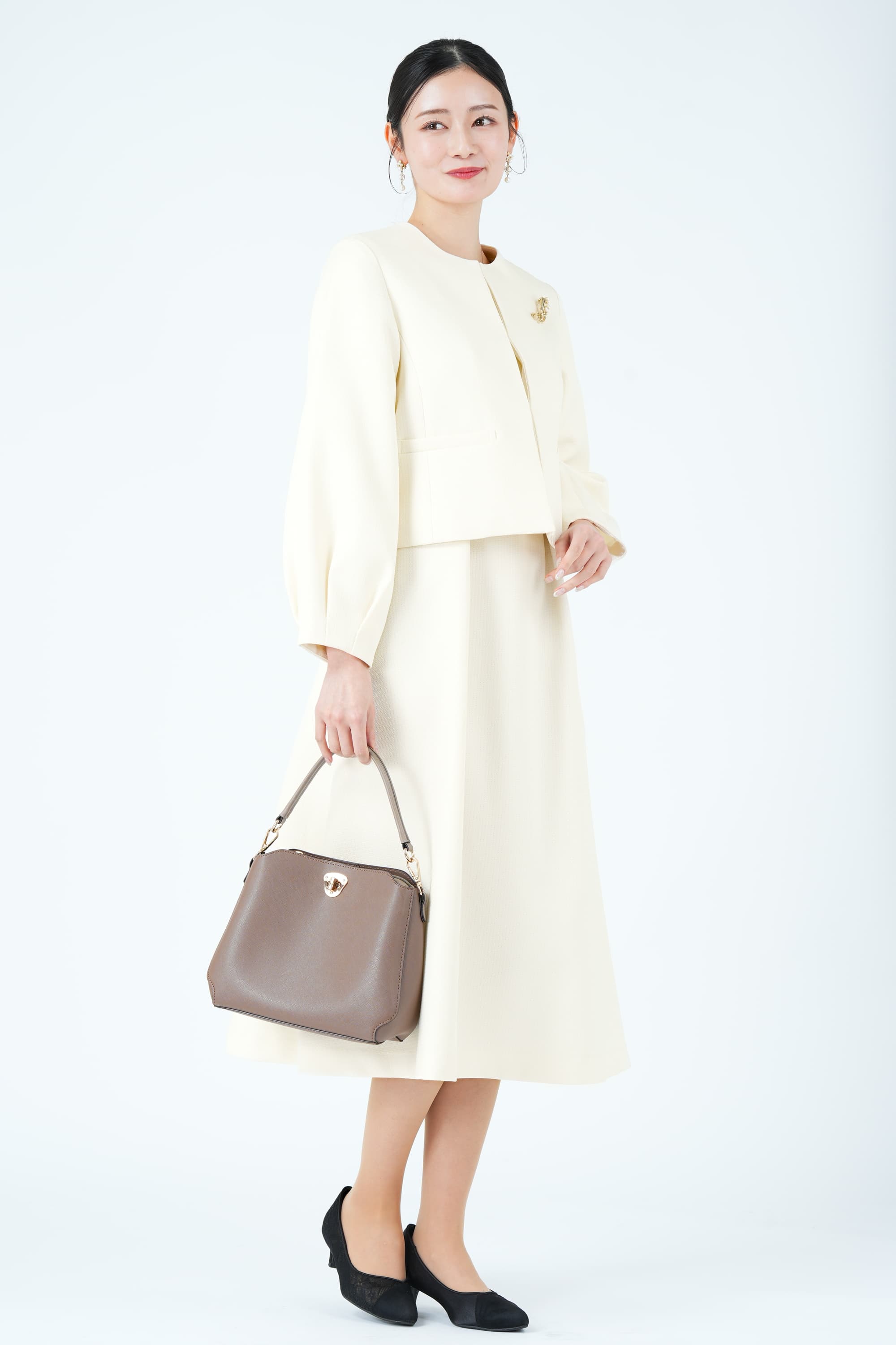 ノーカラージャケット&times;上品フレアアイボリーワンピースセット