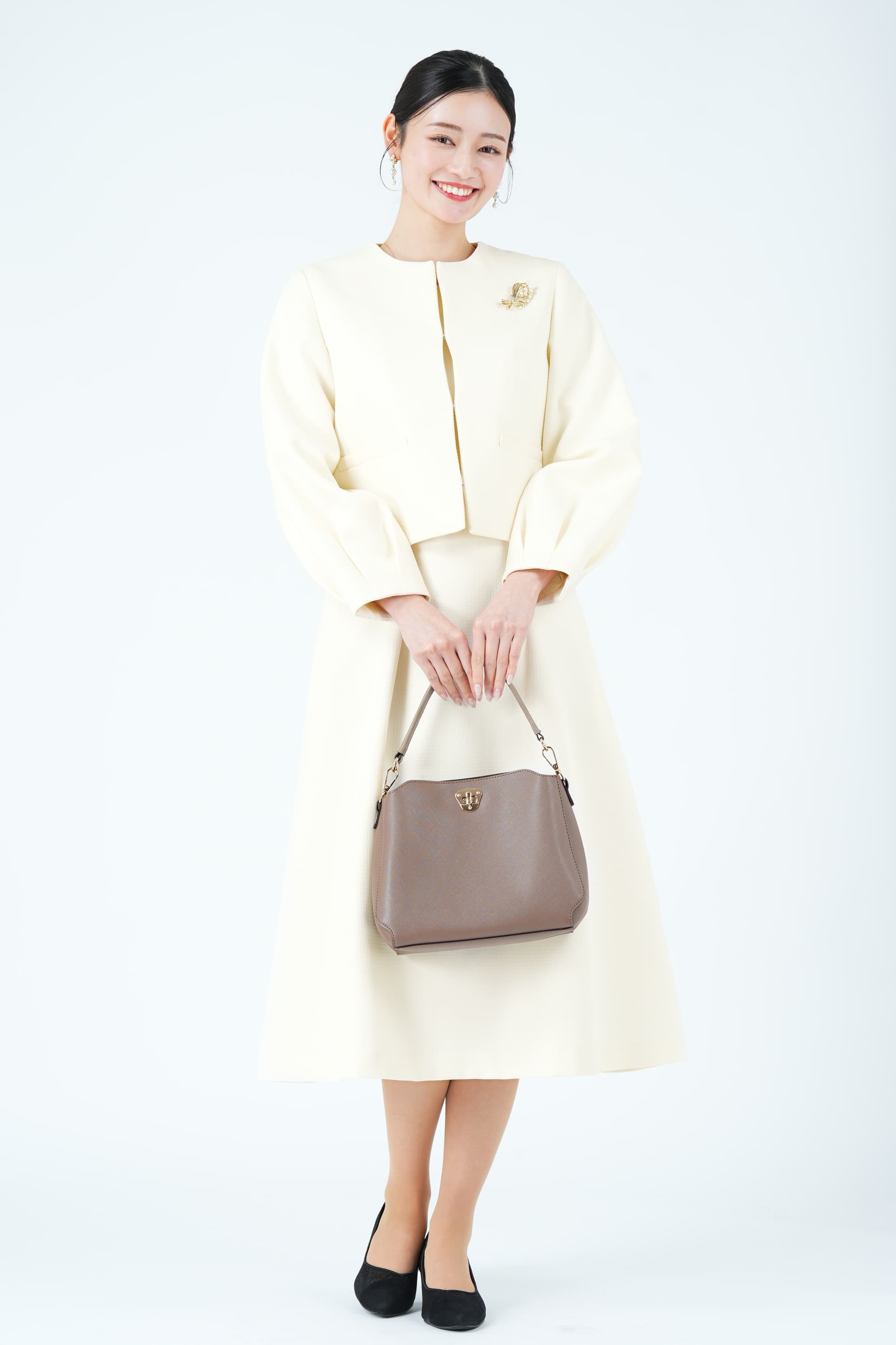 ノーカラージャケット&times;上品フレアアイボリーワンピースセット