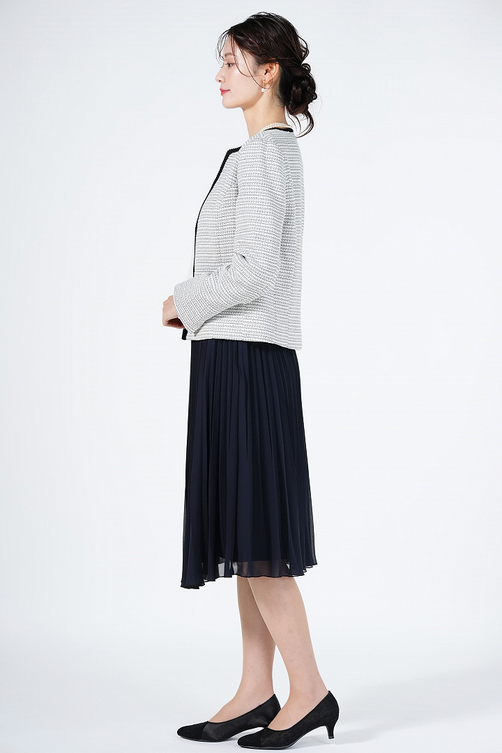 淡グレー×ネイビースカートスーツセット