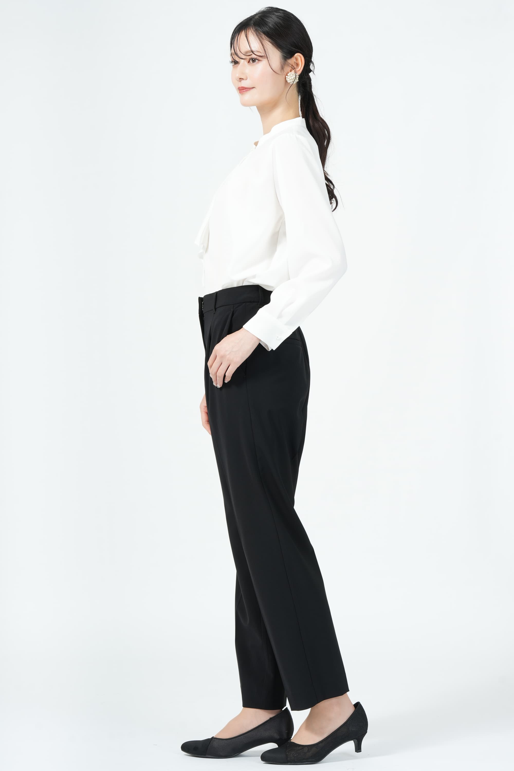 ラメ織ツイード調アイボリー×ブラックパンツスーツセット