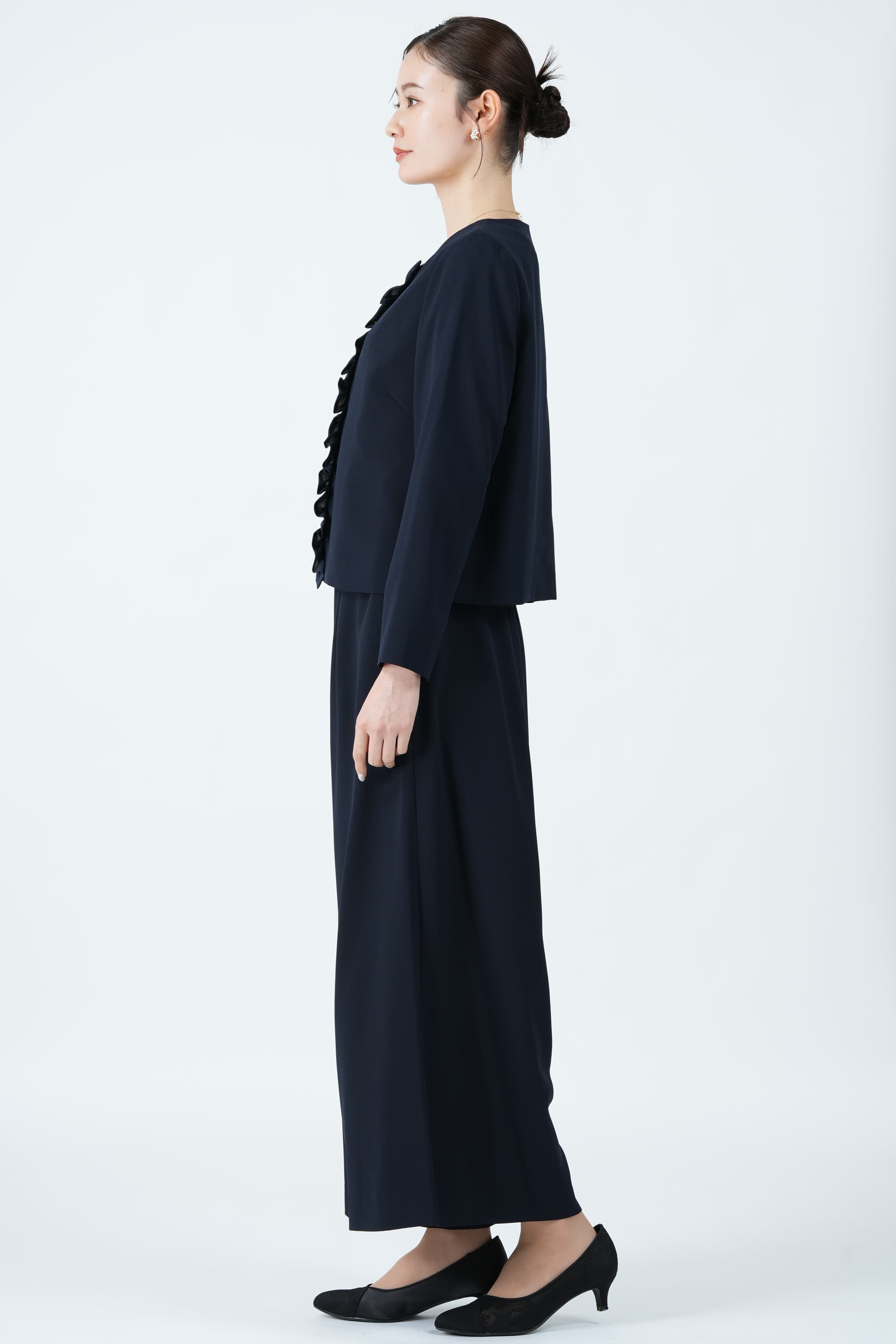 【新品】WHITE JOOLAフリルデザインセットアップスーツネイビーLL 新品】WHITE JOOLAフリルデザインセットアップスーツネイビーＬＬサイズ スーツ・フォーマル・ドレス