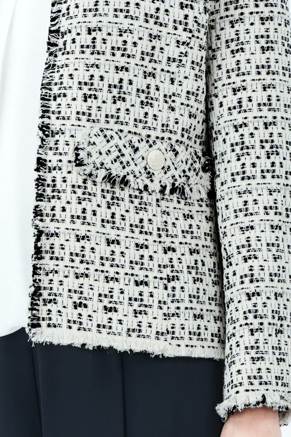 ファンシーツイードジャケット&times;ブラックパンツスーツセット