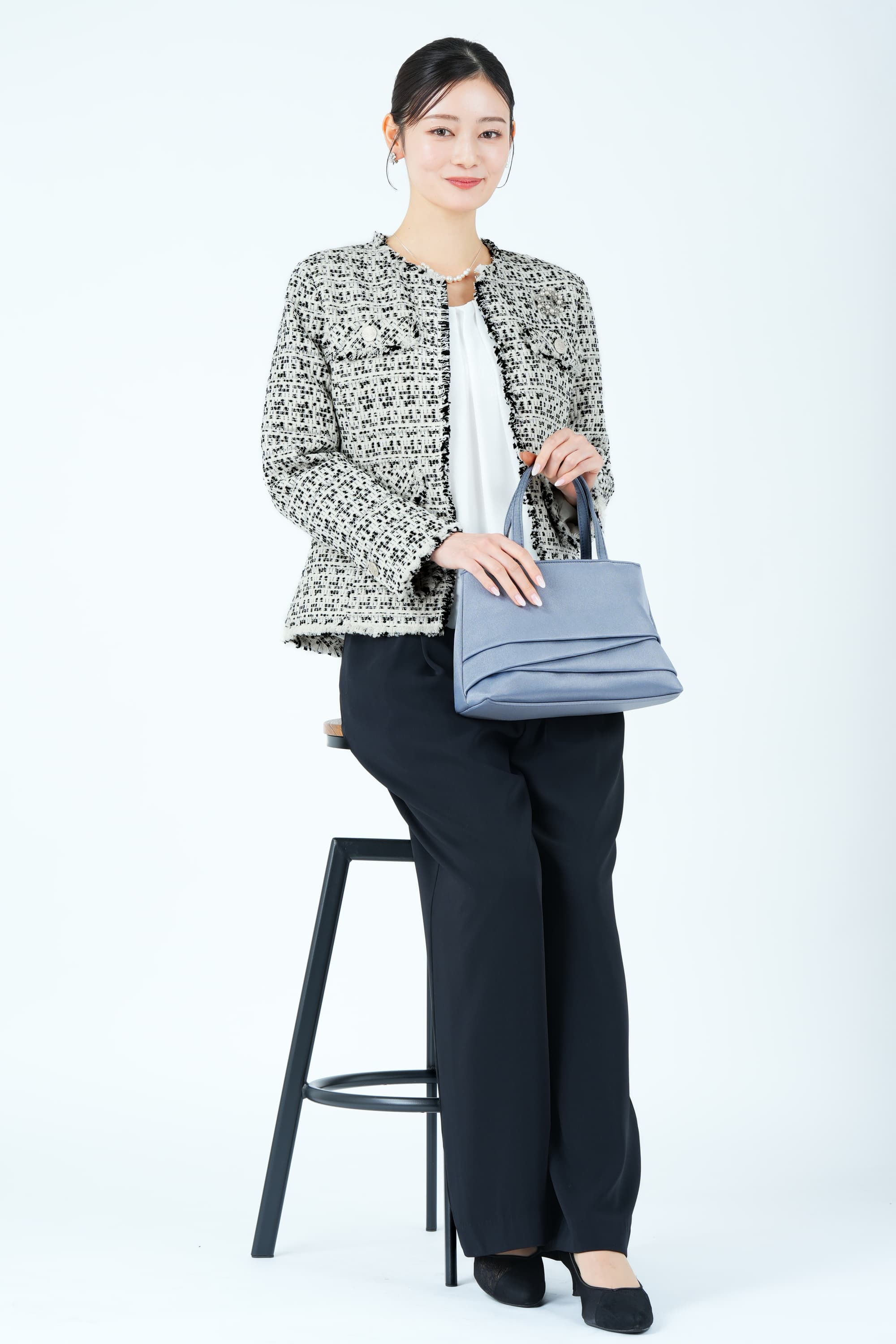 ファンシーツイードジャケット&times;ブラックパンツスーツセット