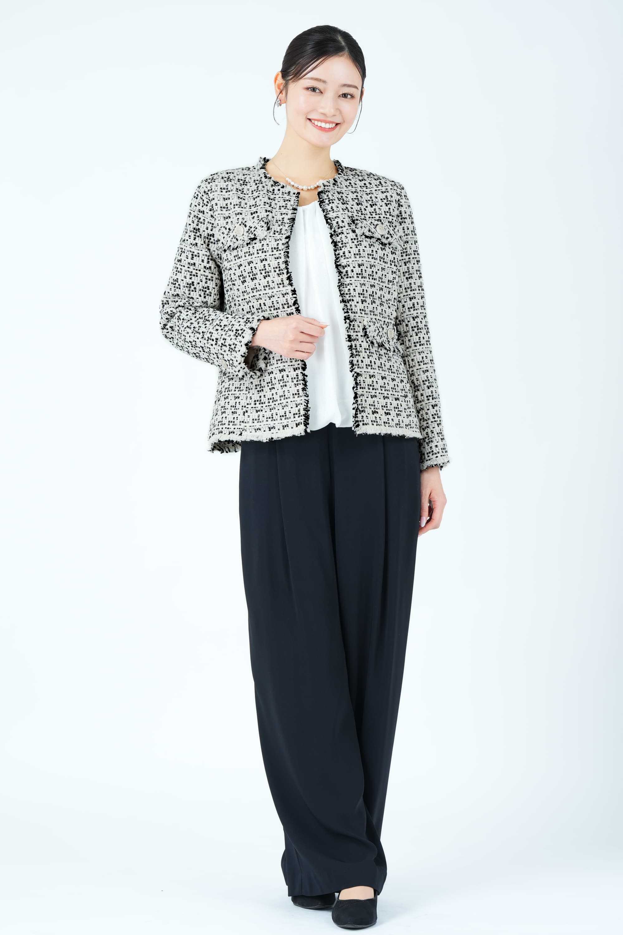 ファンシーツイードジャケット&times;ブラックパンツスーツセット