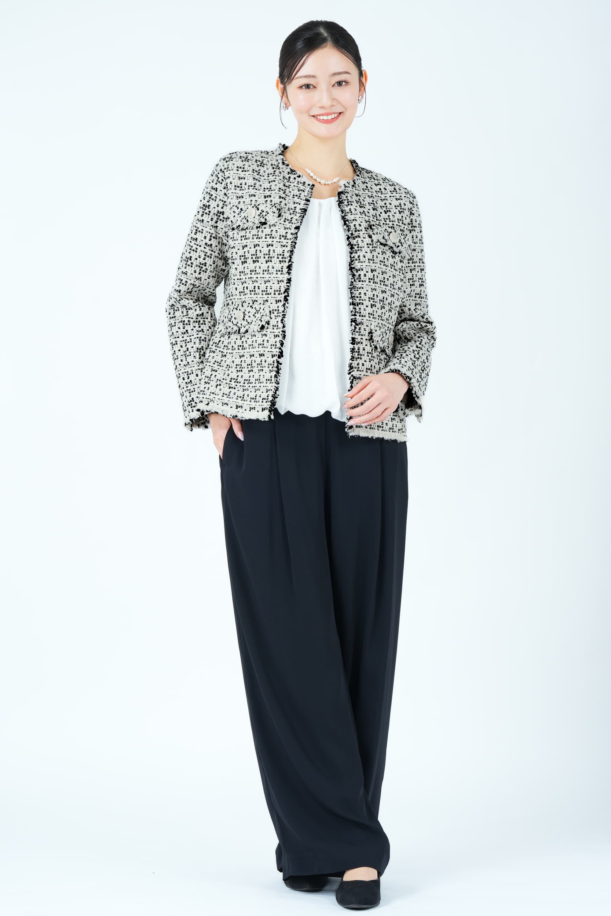 ファンシーツイードジャケット&times;ブラックパンツスーツセット