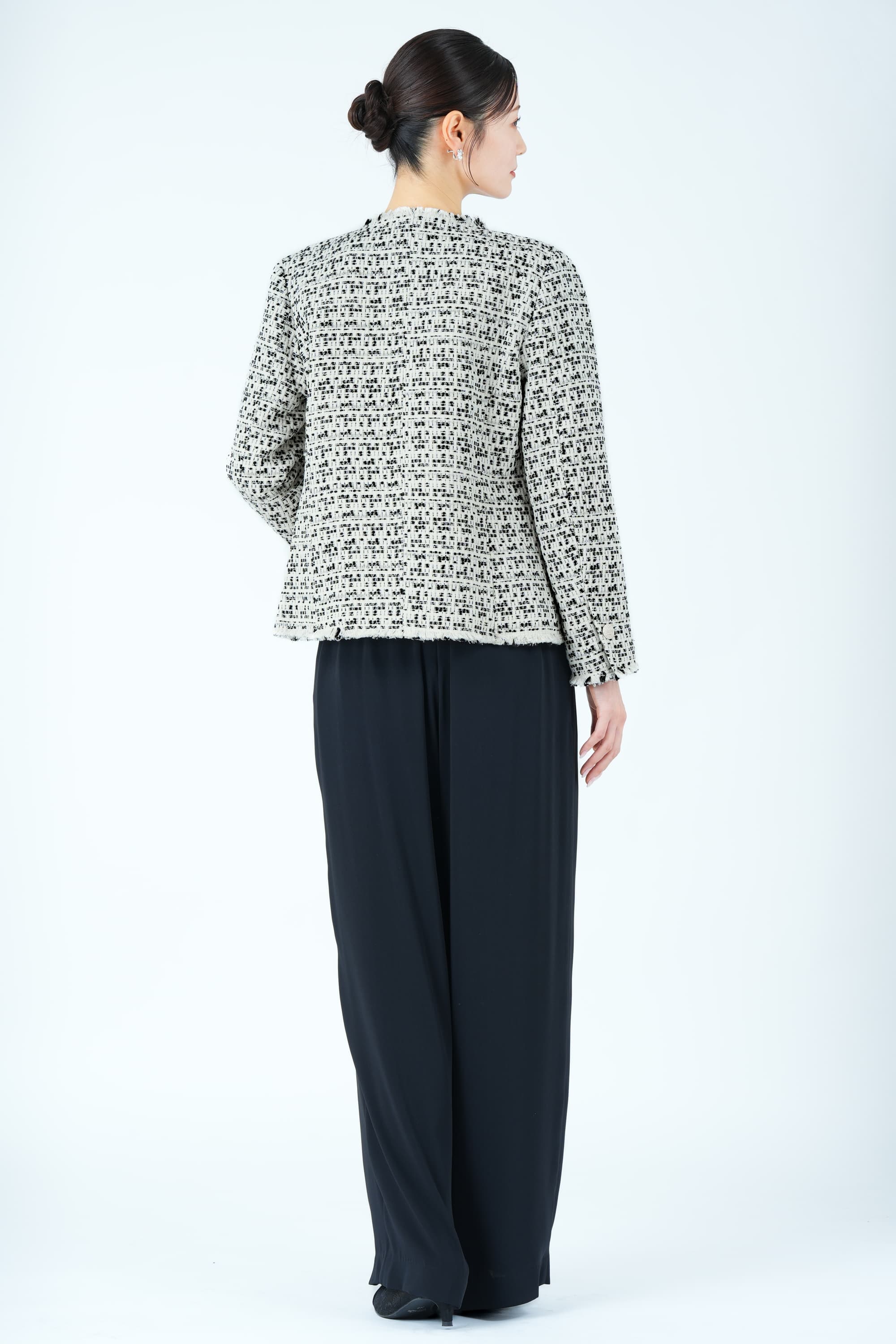 ファンシーツイードジャケット&times;ブラックパンツスーツセット