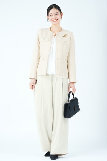 ファンシーツイードジャケット&times;ベージュパンツスーツセット