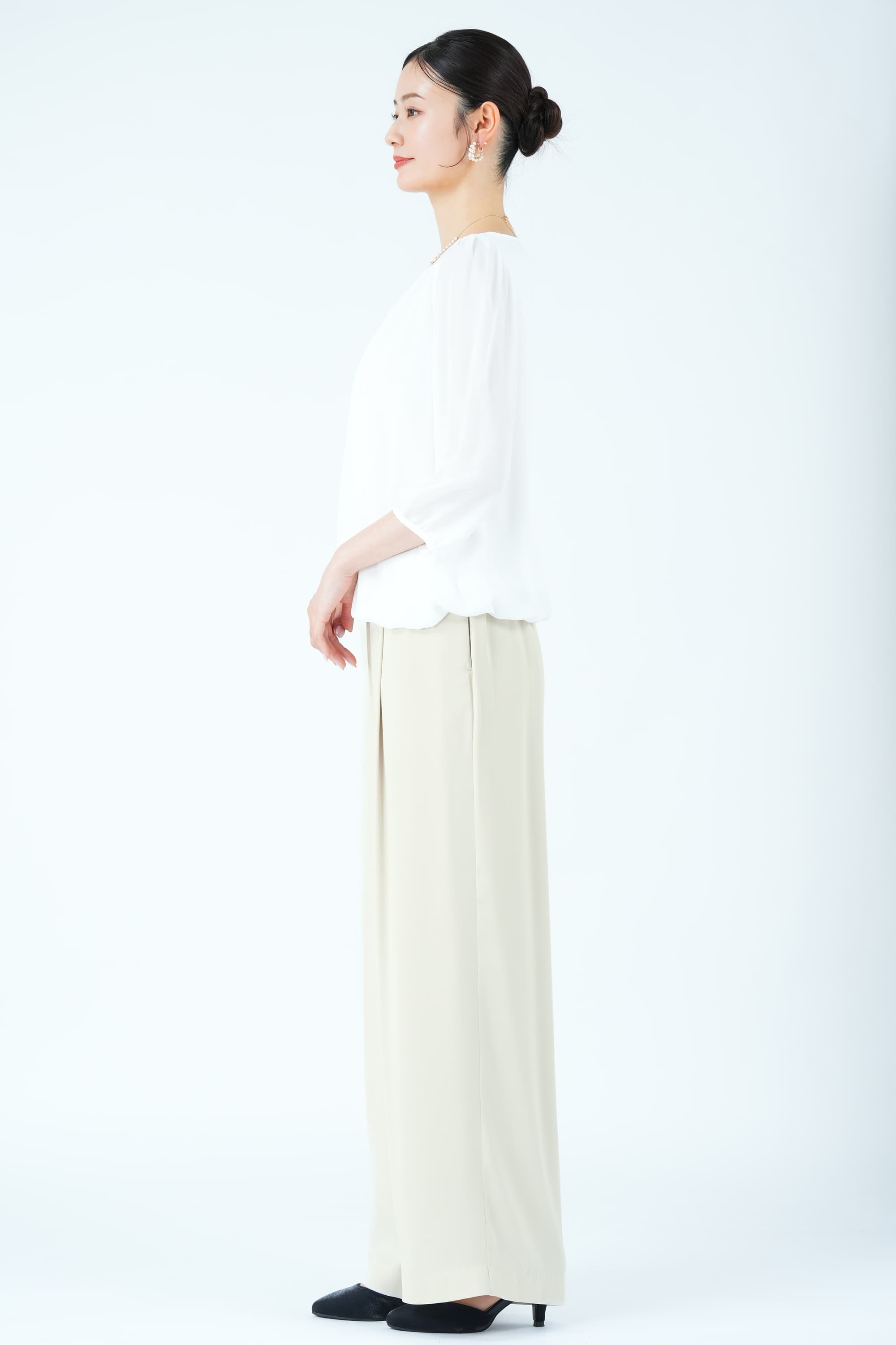 ファンシーツイードジャケット&times;ベージュパンツスーツセット